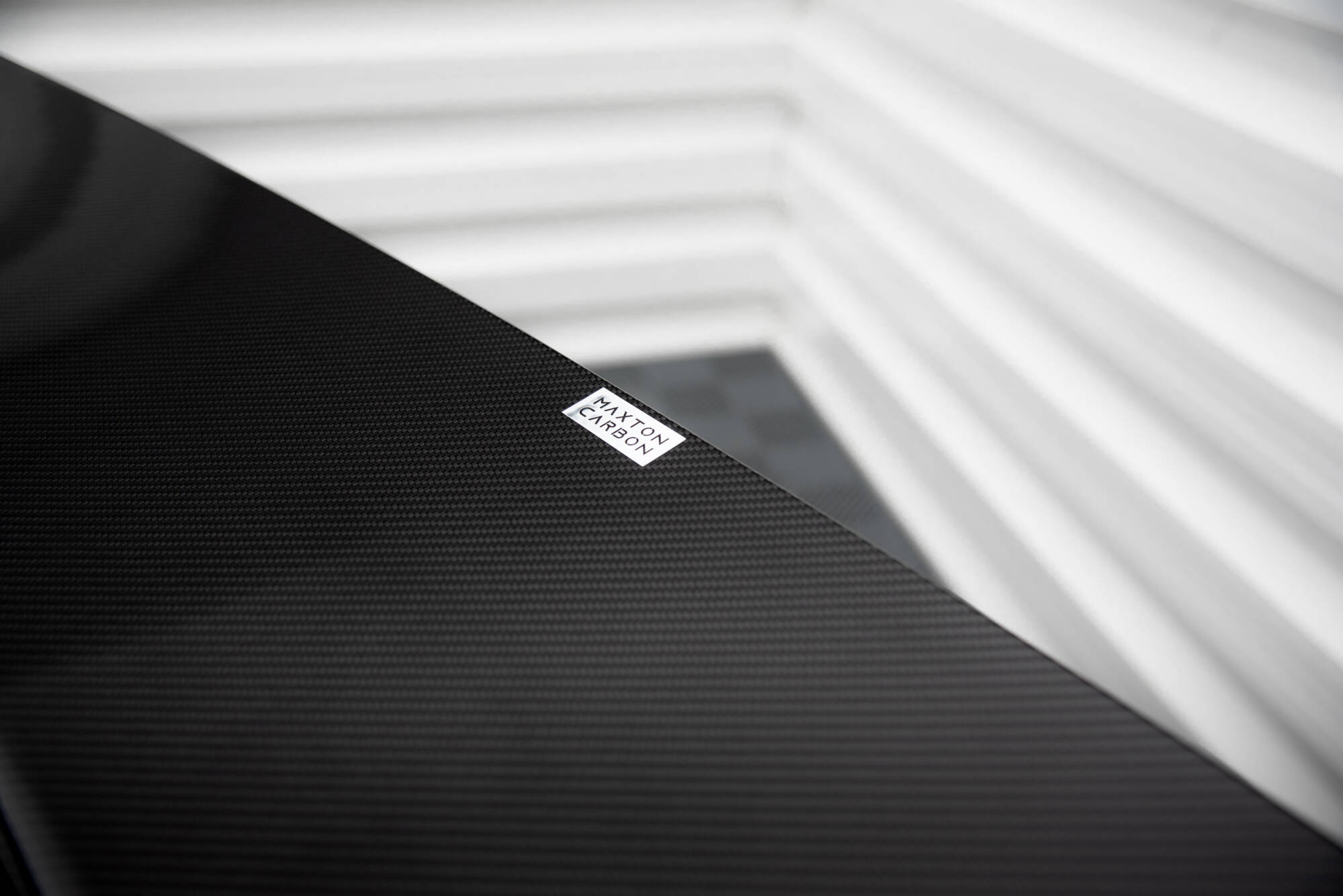 Maxton Design Спойлер из углеволокна с внешними кронштейнами и стойками для BMW M2 G87 / M240i / 2 M-Pack / 2 Standard G42 — изображение 3