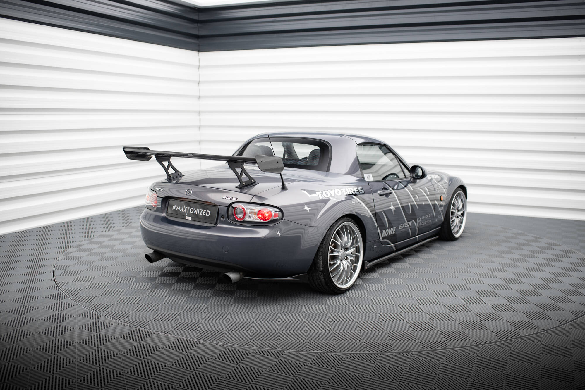Maxton Design Карбоновый спойлер для Mazda MX5 Hardtop NC (MK3) — изображение 2