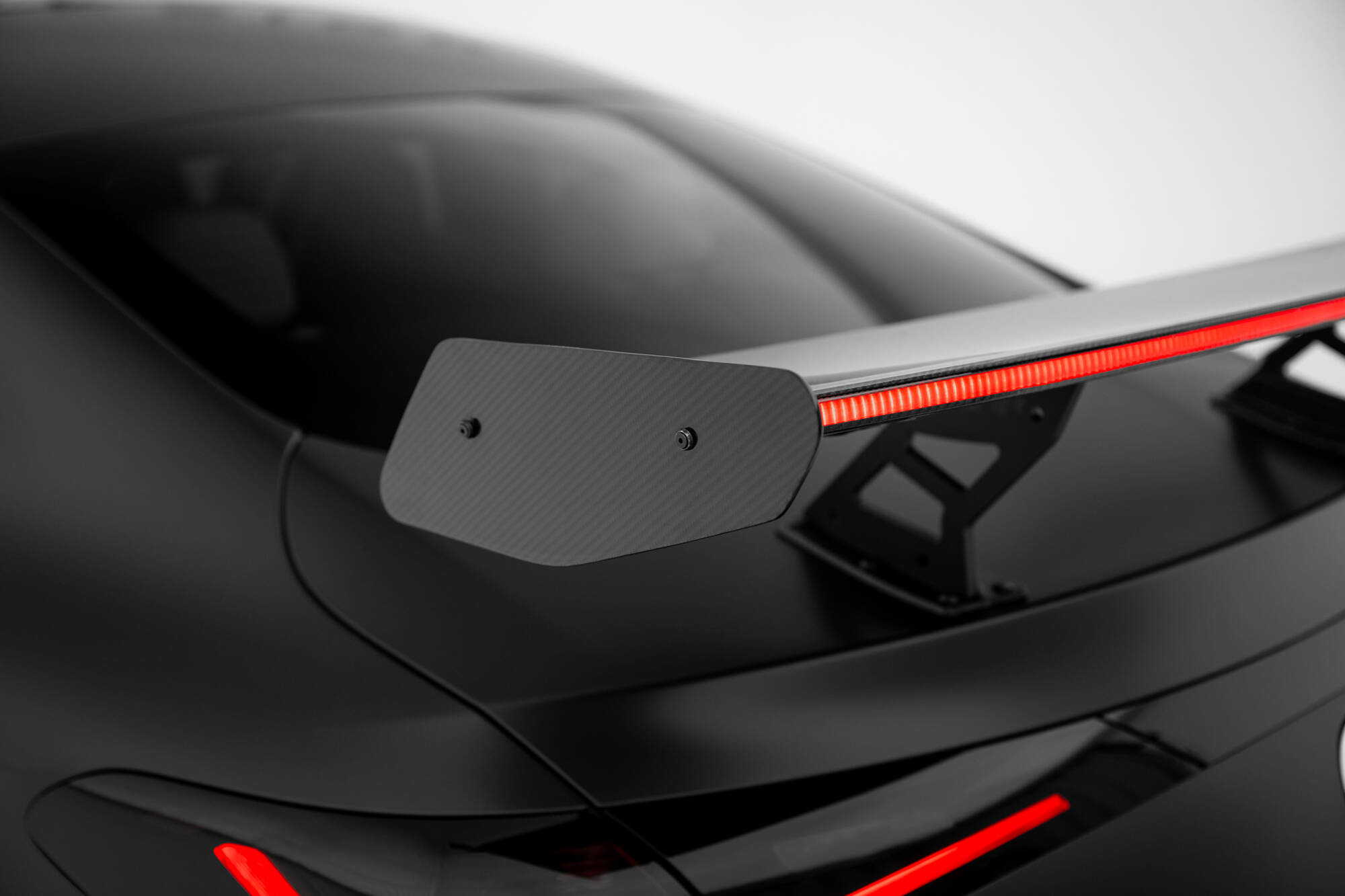 Maxton Design Карбоновый спойлер V.2 + светодиоды для Mercedes-Benz CLE AMG-Line C236 — изображение 9