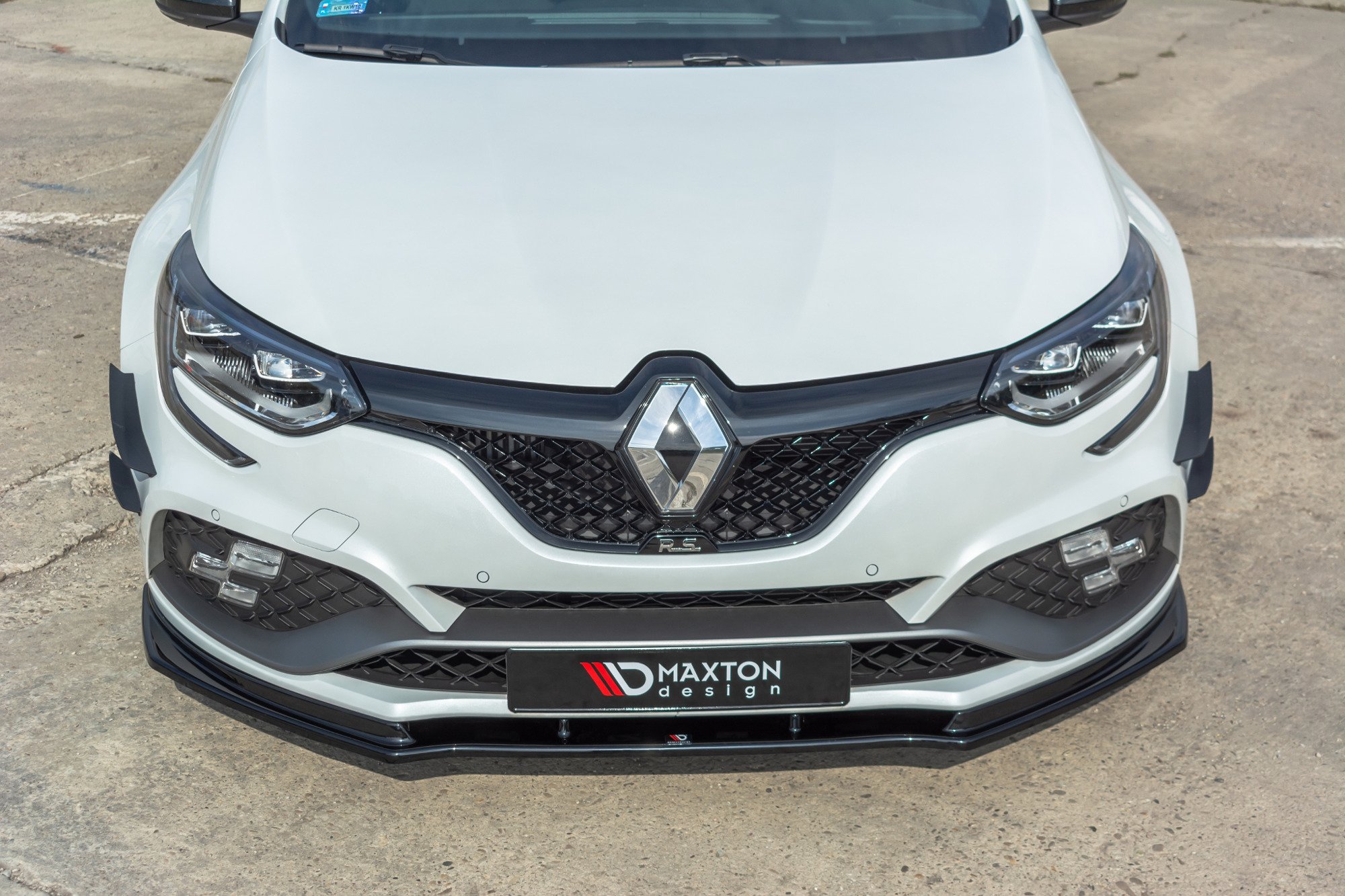 Maxton Design Передние бамперные аэродинамические элементы (канарды) Renault Megane IV RS — изображение 2
