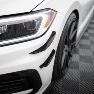Maxton Design Передние бамперные аэродинамические элементы (канарды) Volkswagen Jetta GLI Mk7