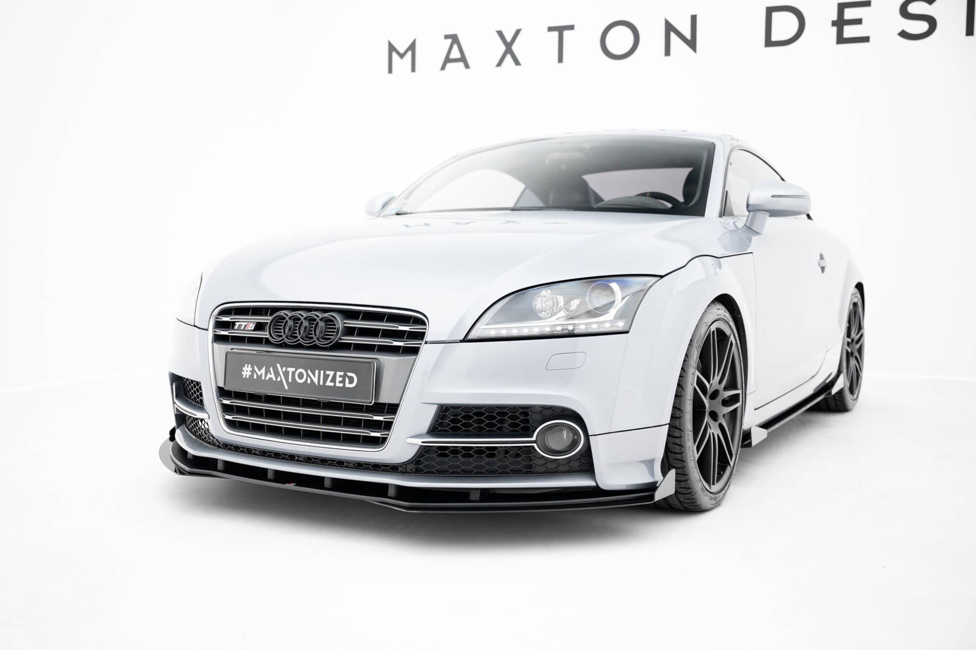 Maxton Design Передние брызговики Audi TT S / TT S-Line 8J после рестайлинга — изображение 3