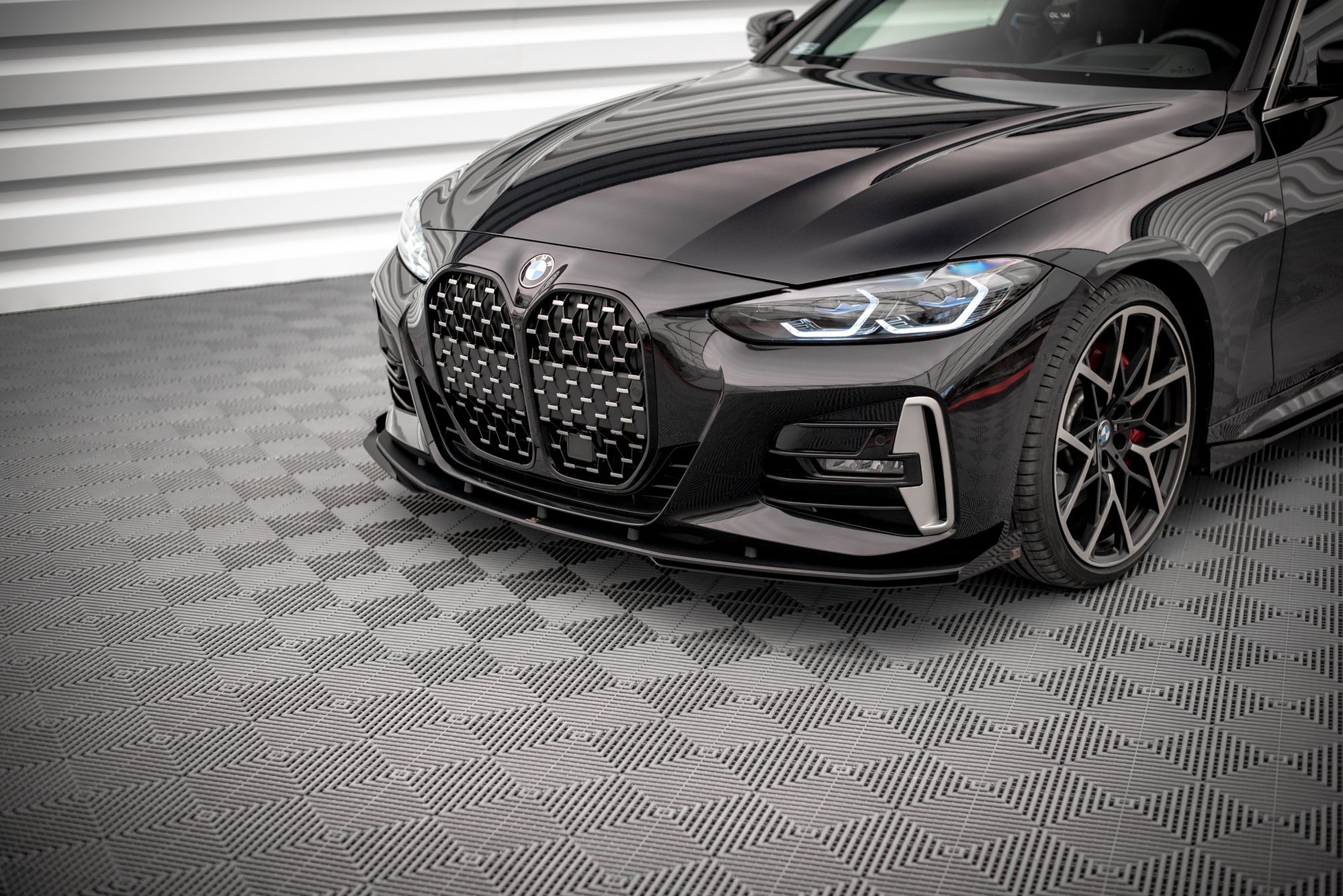 Maxton Design Передние брызговики BMW 4 M-Pack / M440i G22 / G23 / G22 Facelift / G23 Facelift