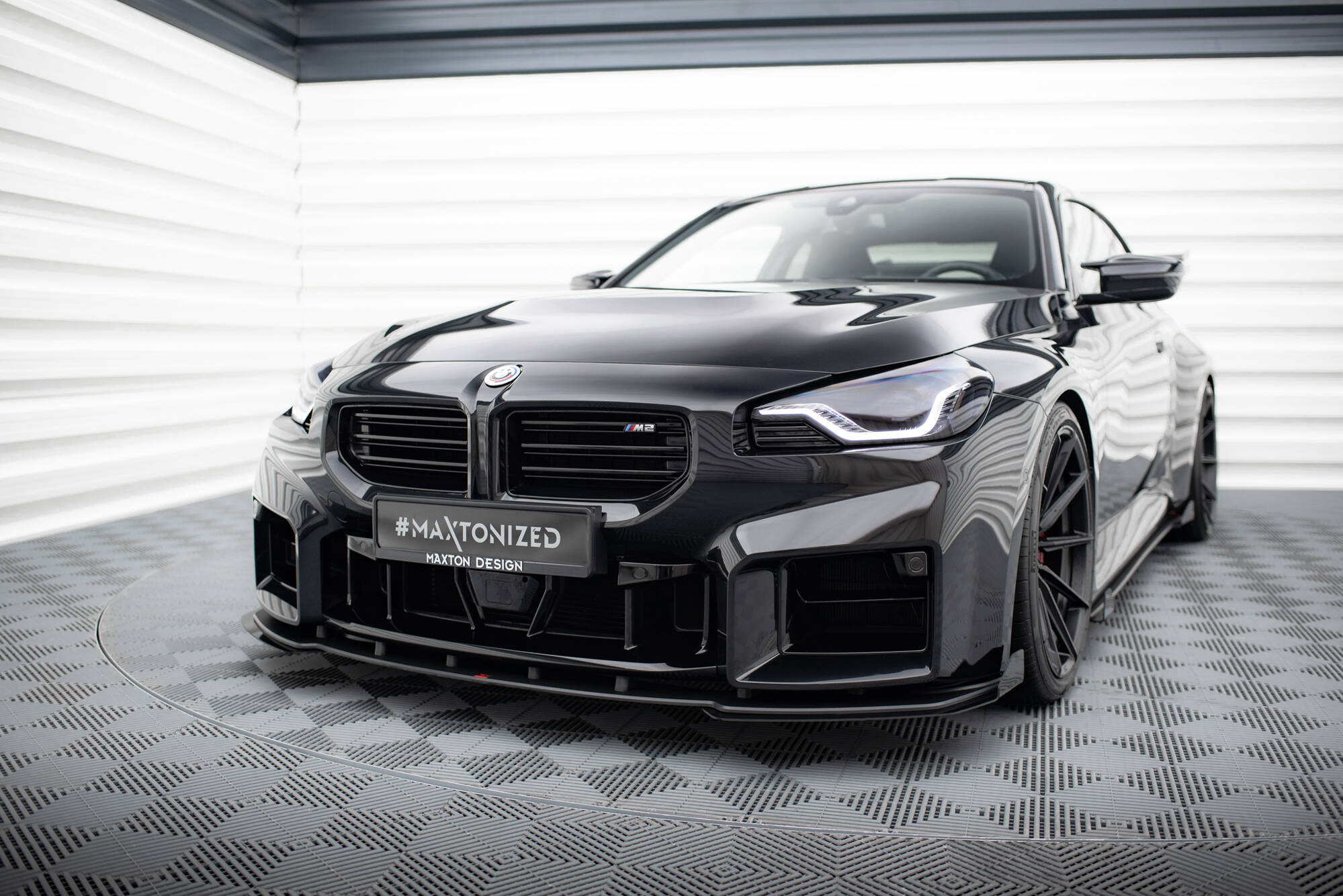 Maxton Design Передние брызговики BMW M2 G87 — изображение 2