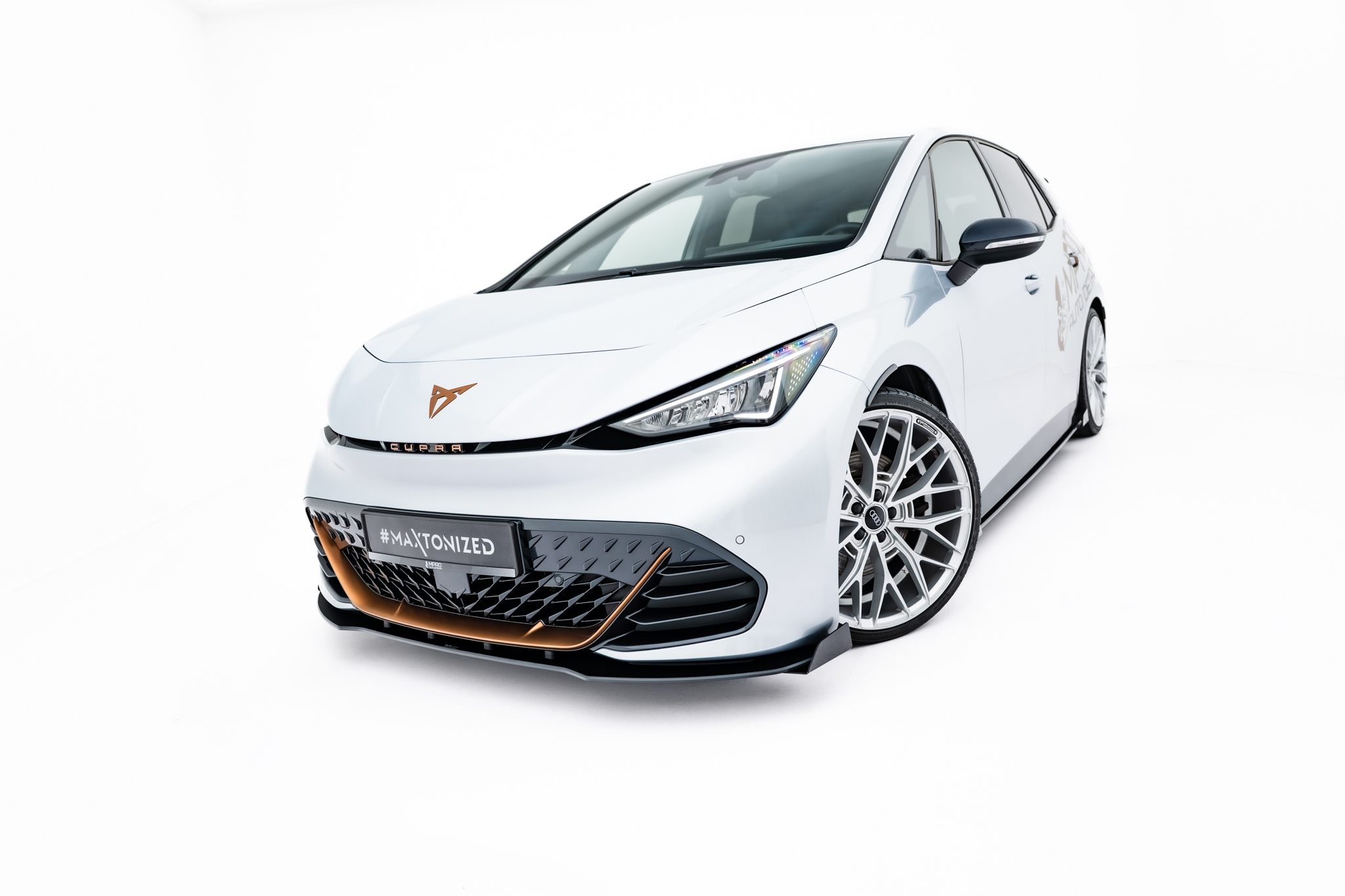 Maxton Design Передние закрылки Cupra Born Mk1 — изображение 4