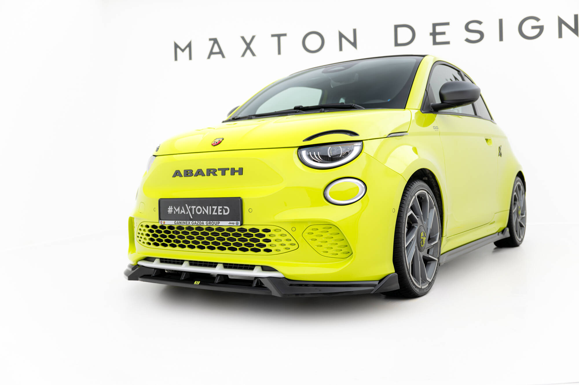 Maxton Design Передний сплиттер Abarth 500e