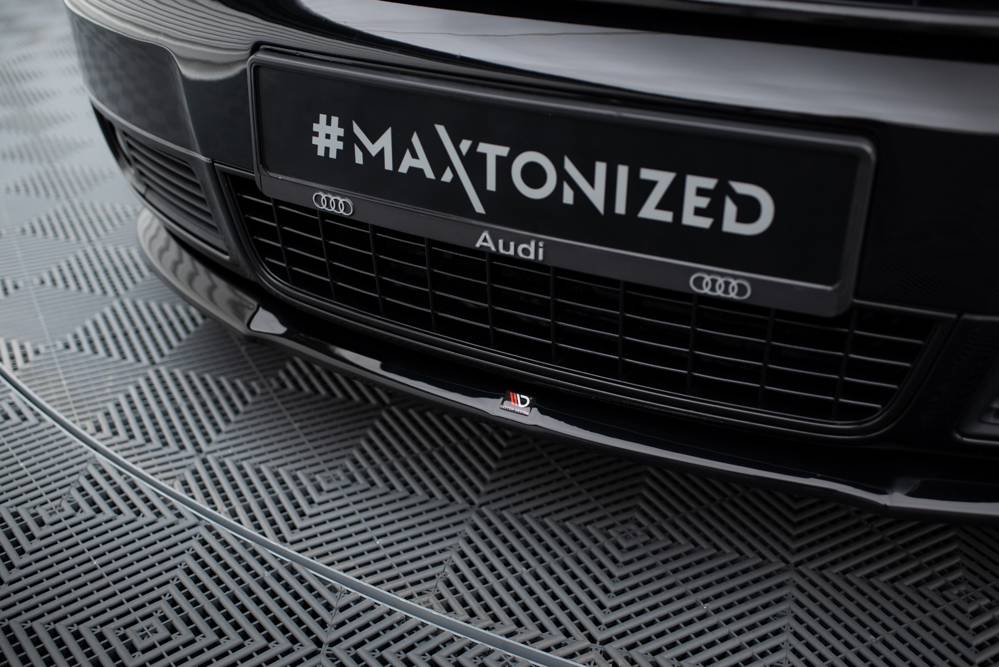 Maxton Design Передний сплиттер Audi S6 C5 — изображение 3