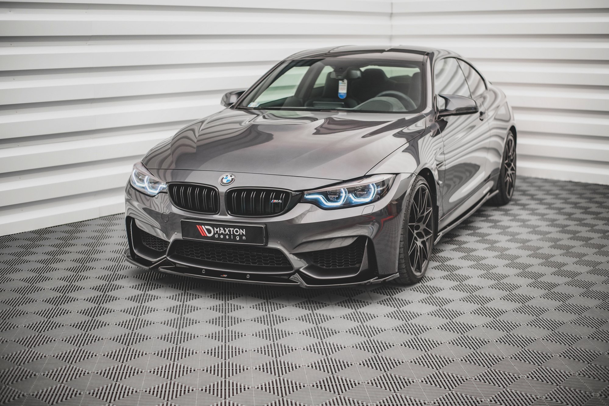 Maxton Design Передний сплиттер BMW M4 F82
