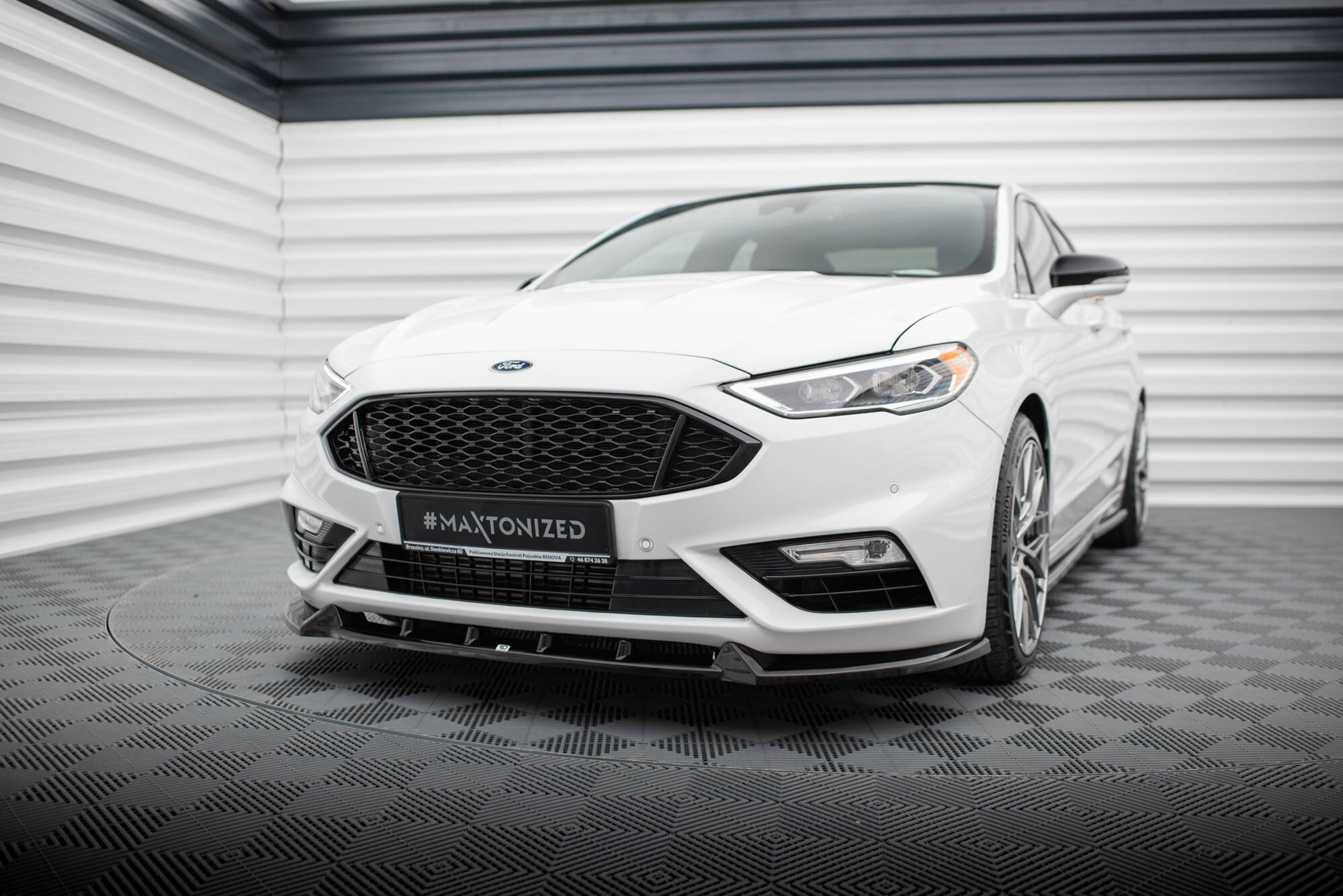Maxton Design Передний сплиттер для Ford Mondeo Sport Mk5 Facelift / Fusion Sport Mk2 Facelift