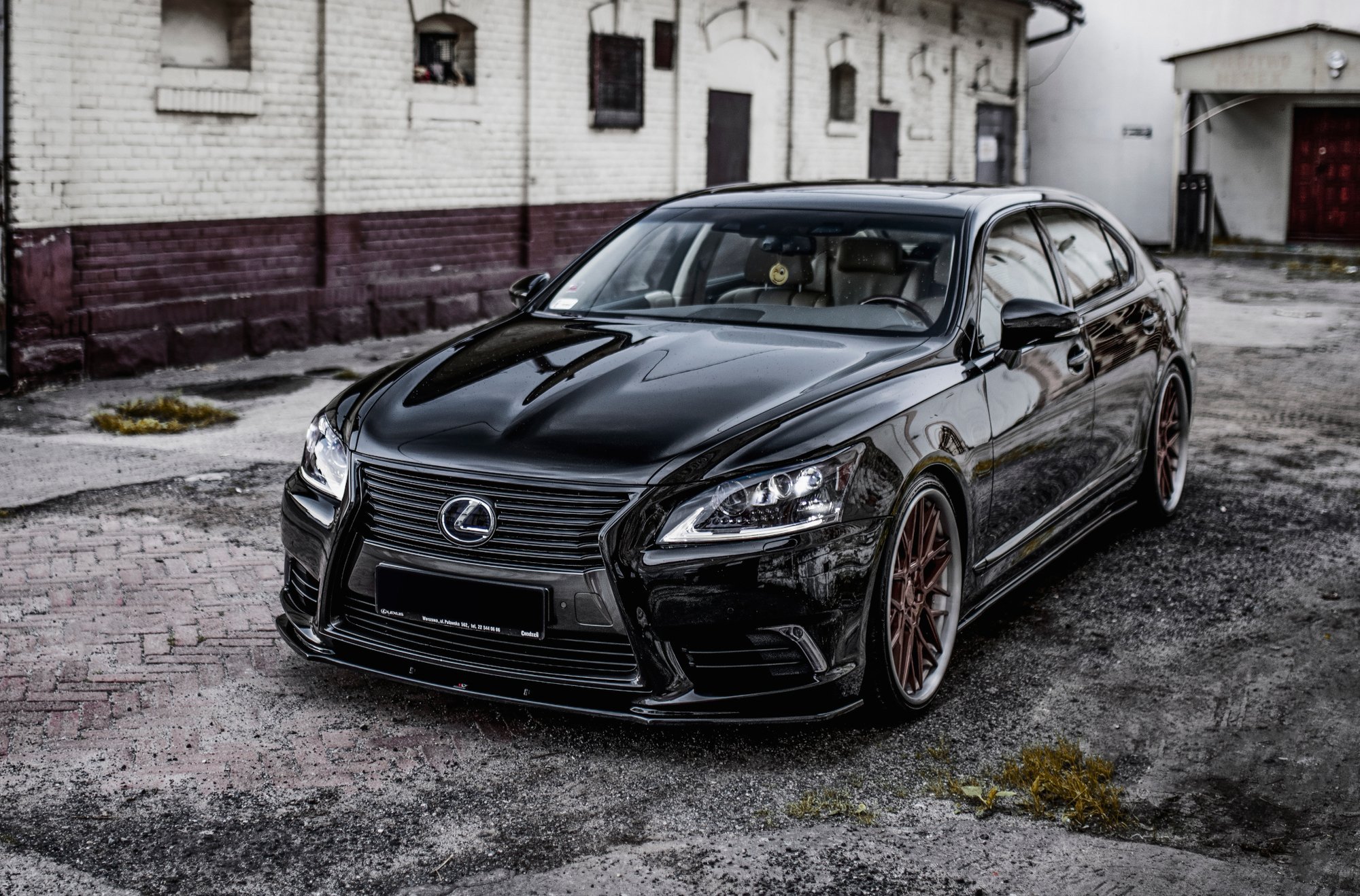 Maxton Design Передний сплиттер Lexus LS Mk4 после рестайлинга