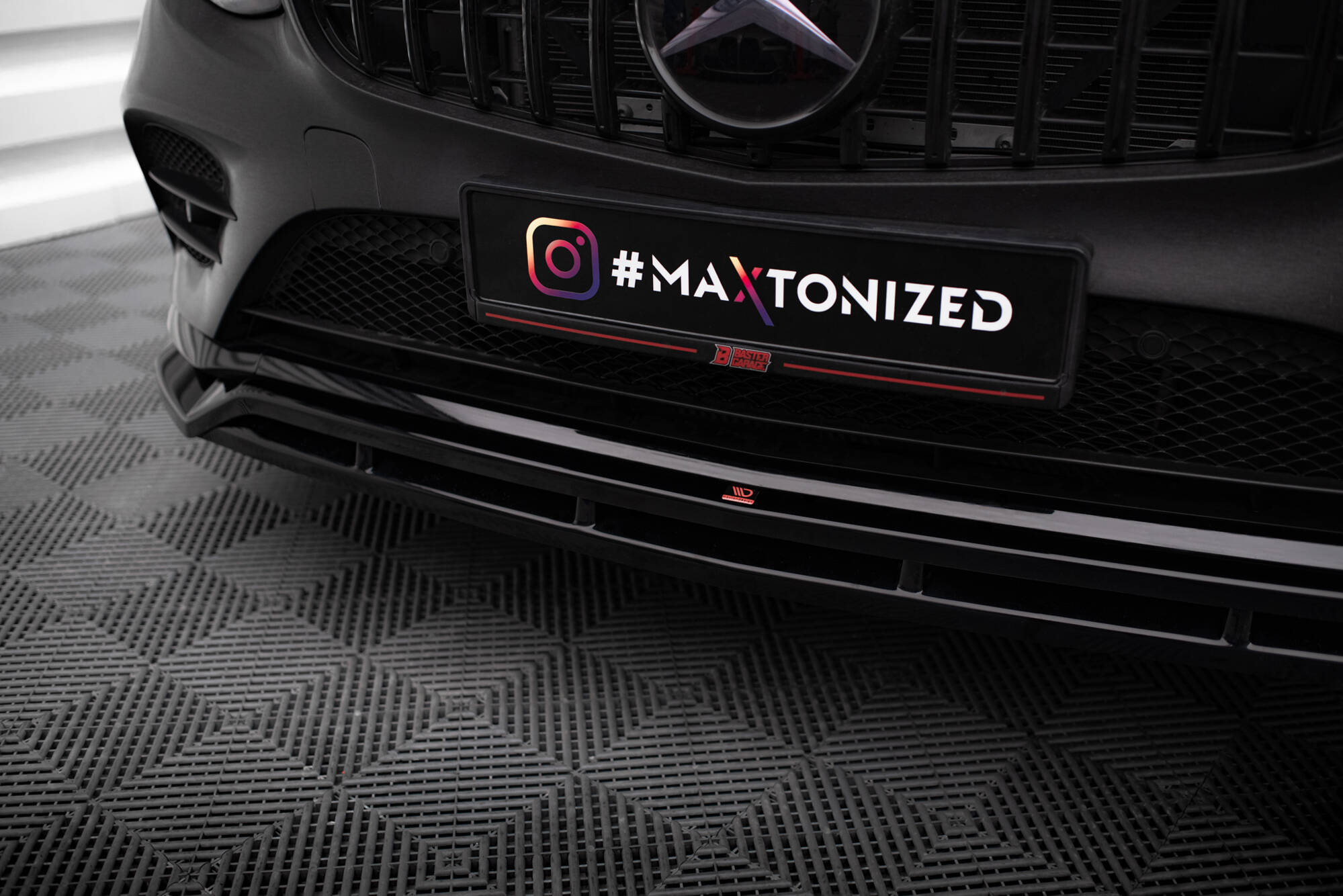 Maxton Design Передний сплиттер Mercedes-Benz GLC Coupe AMG-Line /43 AMG C253 — изображение 3