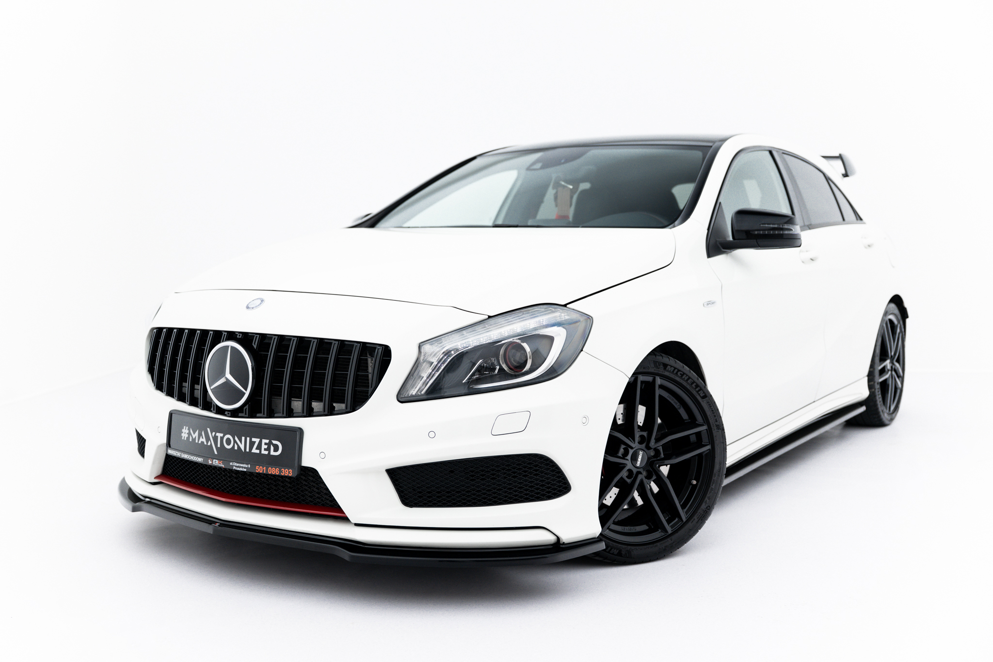 Maxton Design Передний сплиттер Mercedes-Benz W176 AMG-LINE Preface