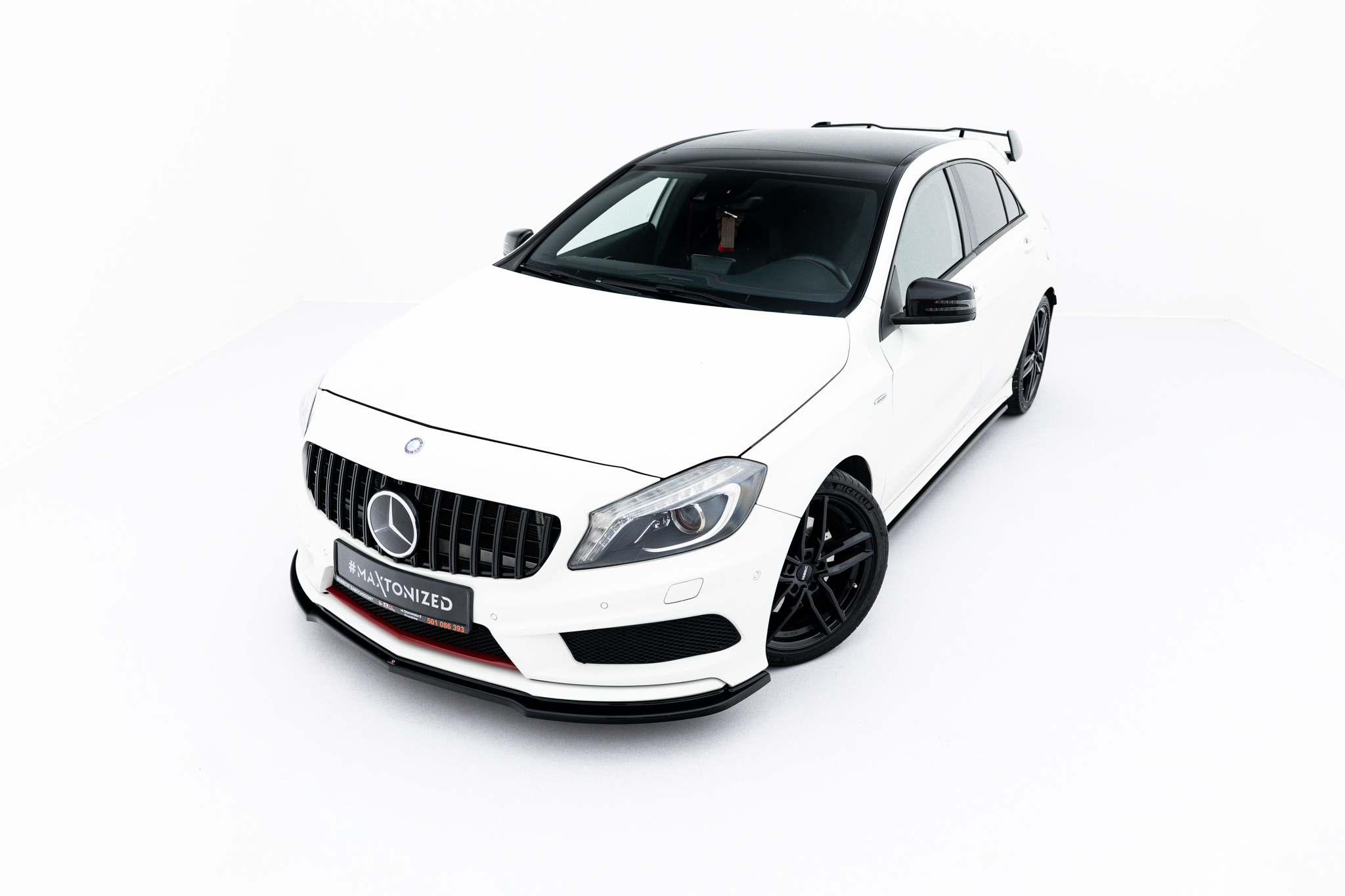 Maxton Design Передний сплиттер Mercedes-Benz W176 AMG-LINE Preface — изображение 3