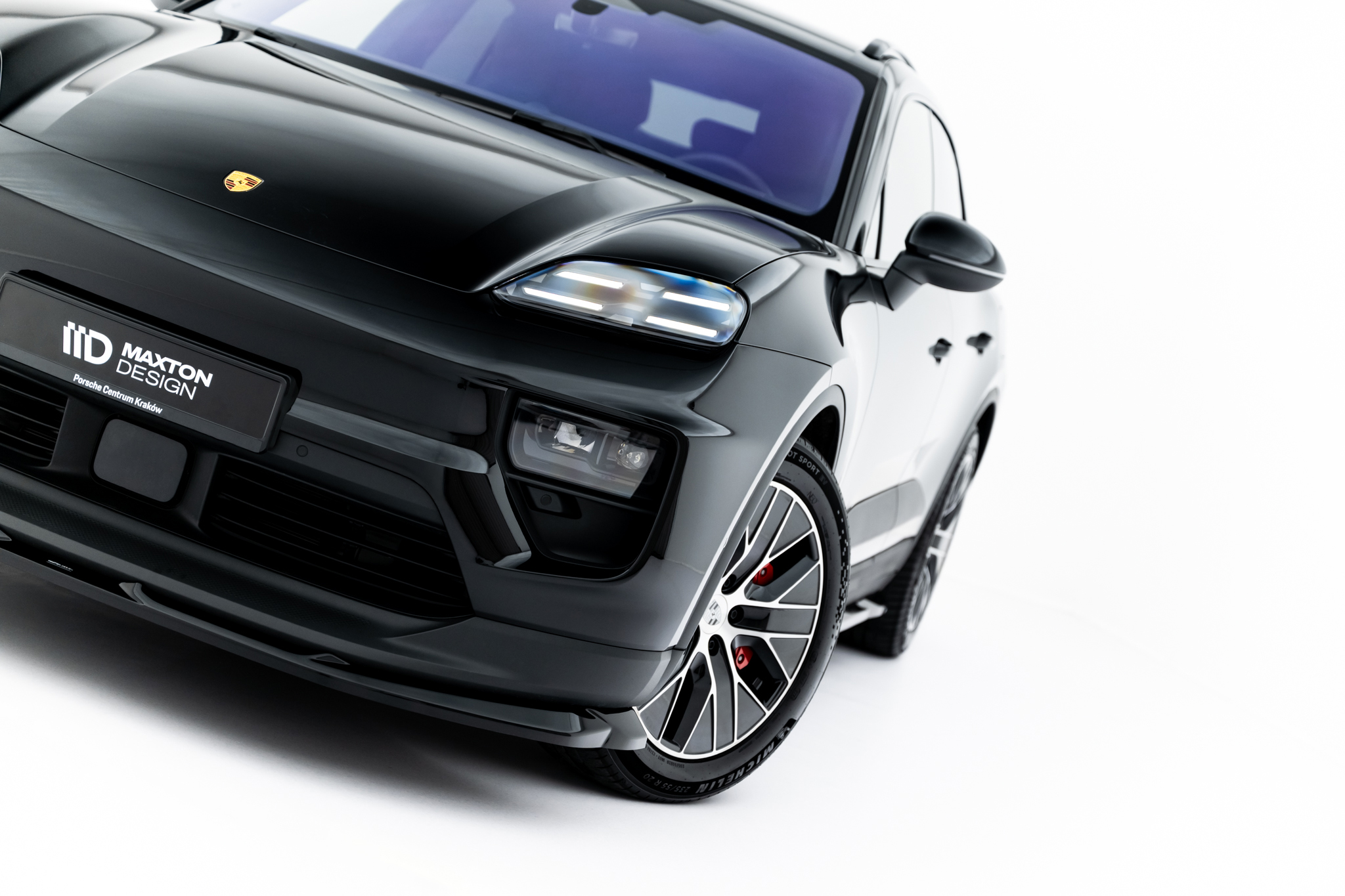 Maxton Design Передний сплиттер Porsche Macan EV Mk1 — изображение 7