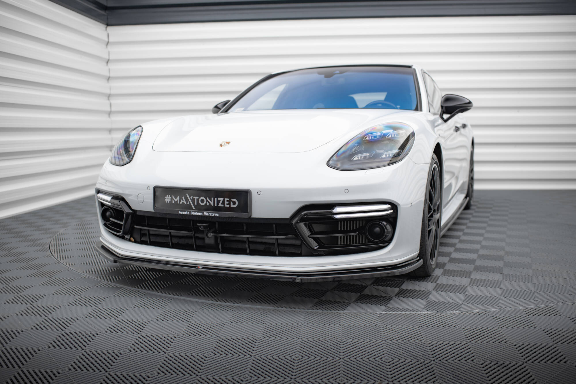Maxton Design Передний сплиттер Porsche Panamera GTS 971
