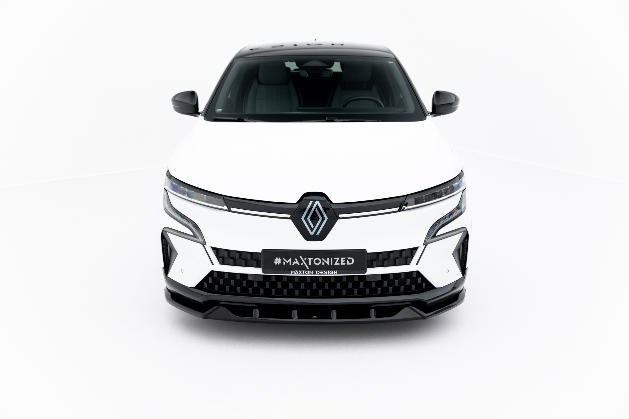 Maxton Design Передний сплиттер Renault Megane E-Tech Electric Mk1 — изображение 2