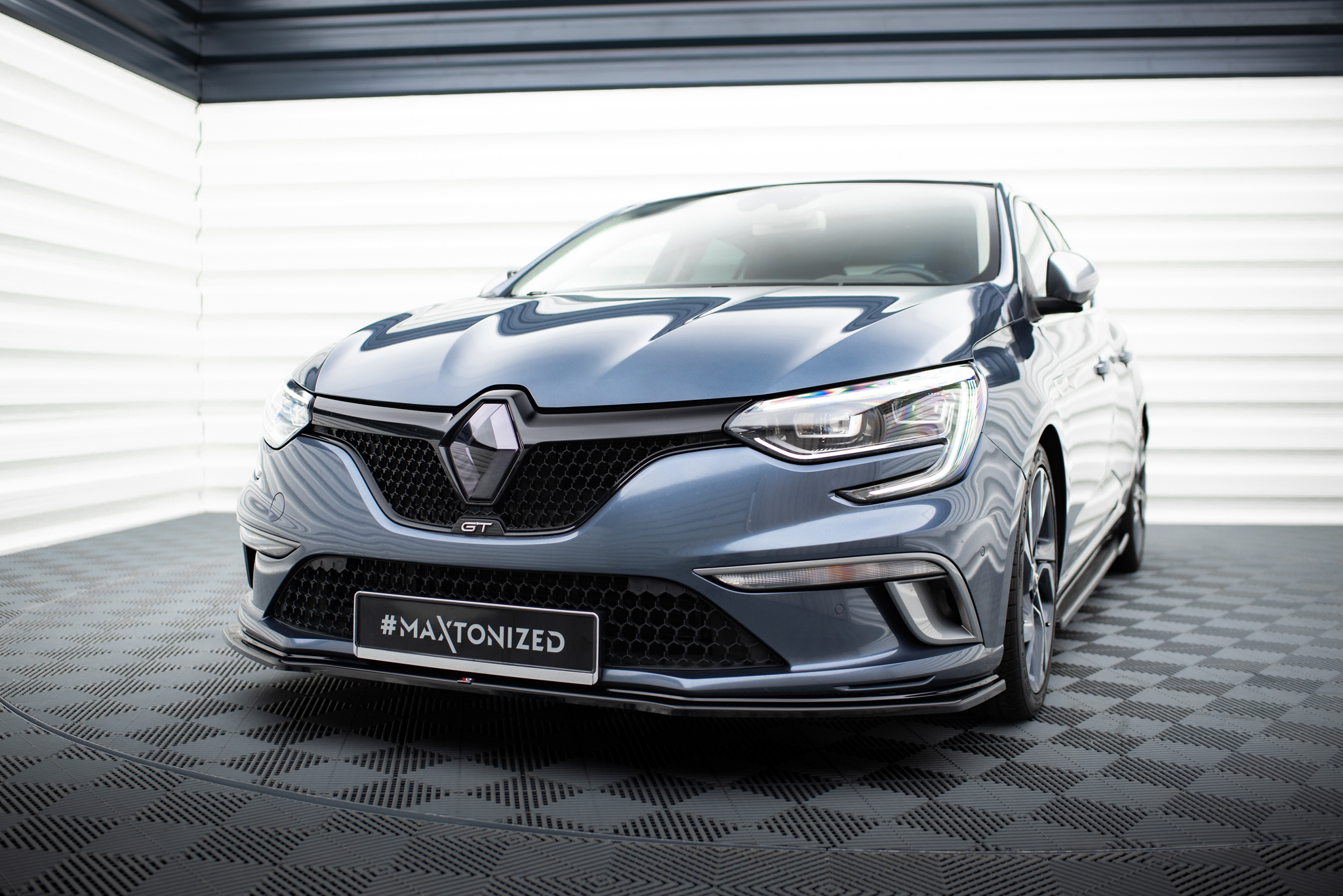 Maxton Design Передний сплиттер Renault Megane Mk.4 GT-Line