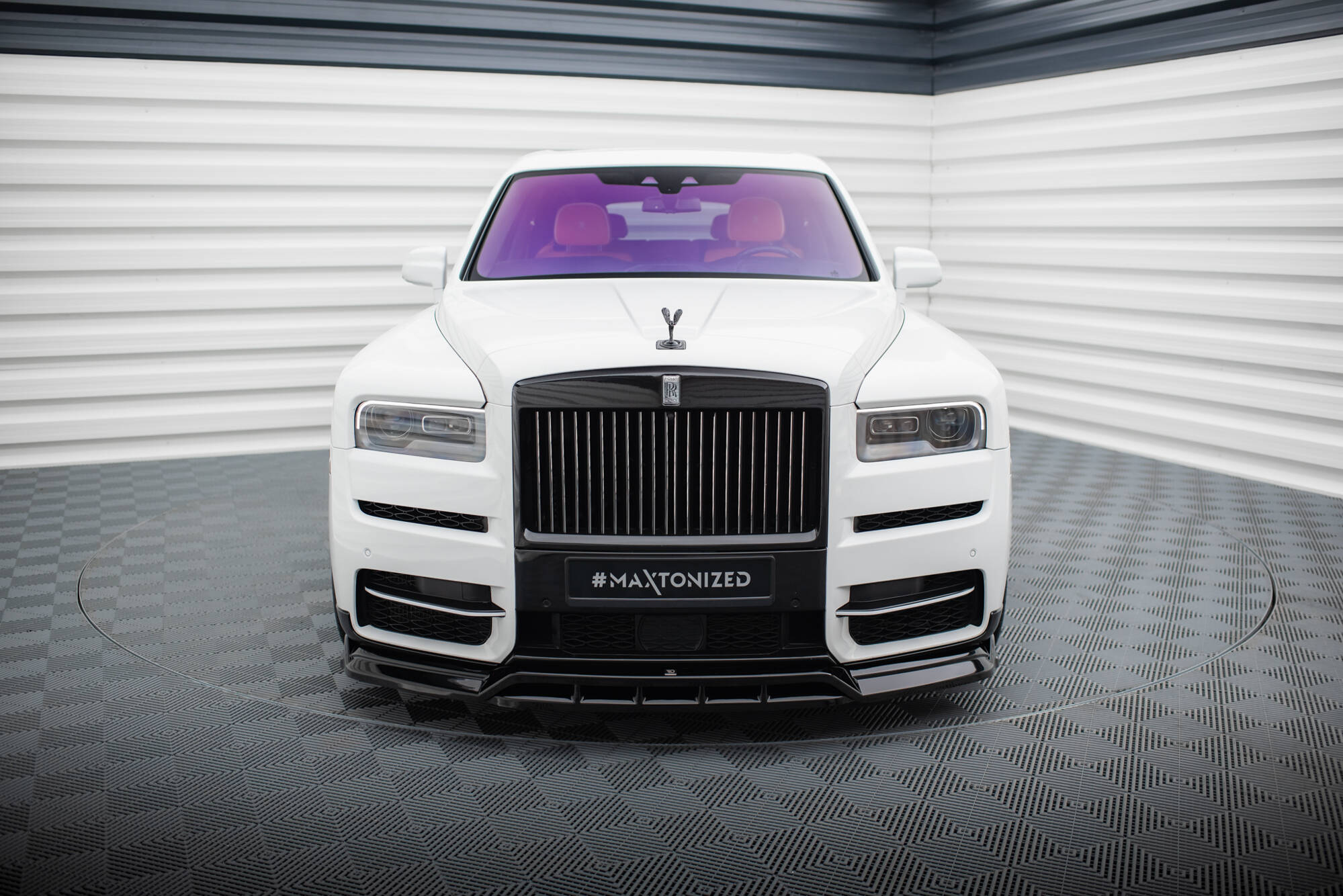 Maxton Design Передний сплиттер Rolls Royce Cullinan — изображение 2