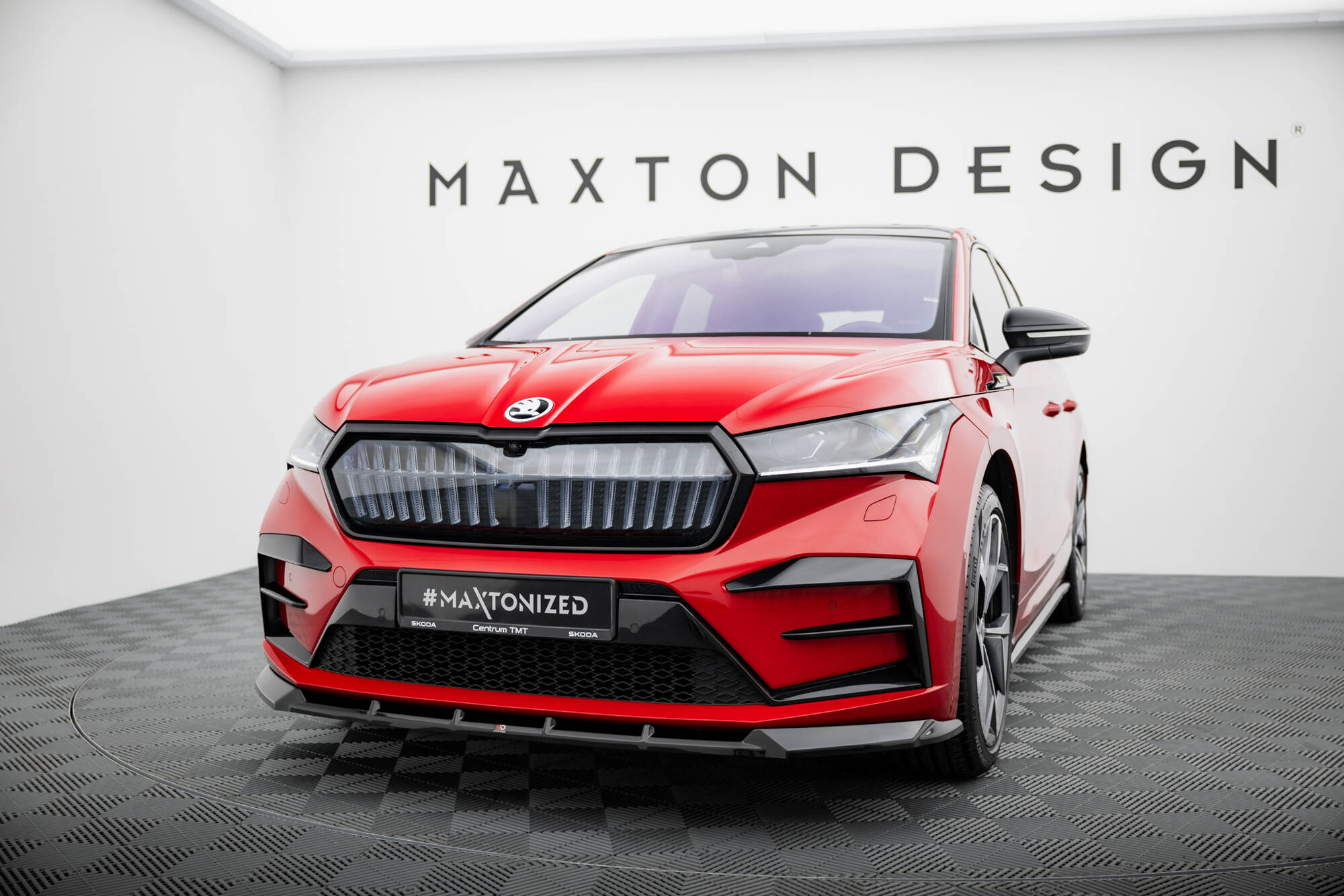 Maxton Design Передний сплиттер Skoda Enyaq Coupe iV RS