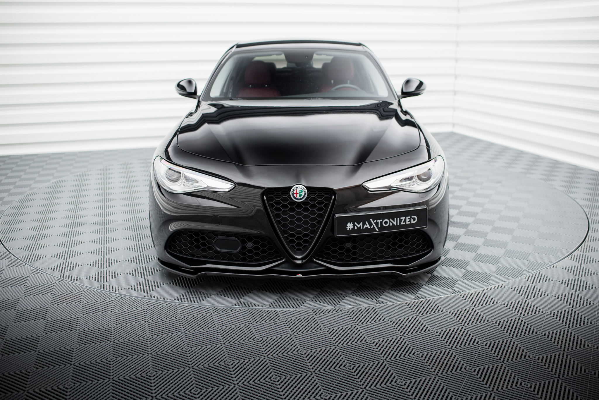 Maxton Design ПЕРЕДНИЙ СПЛИТЕР V.1 ALFA ROMEO GIULIA VELOCE — изображение 2