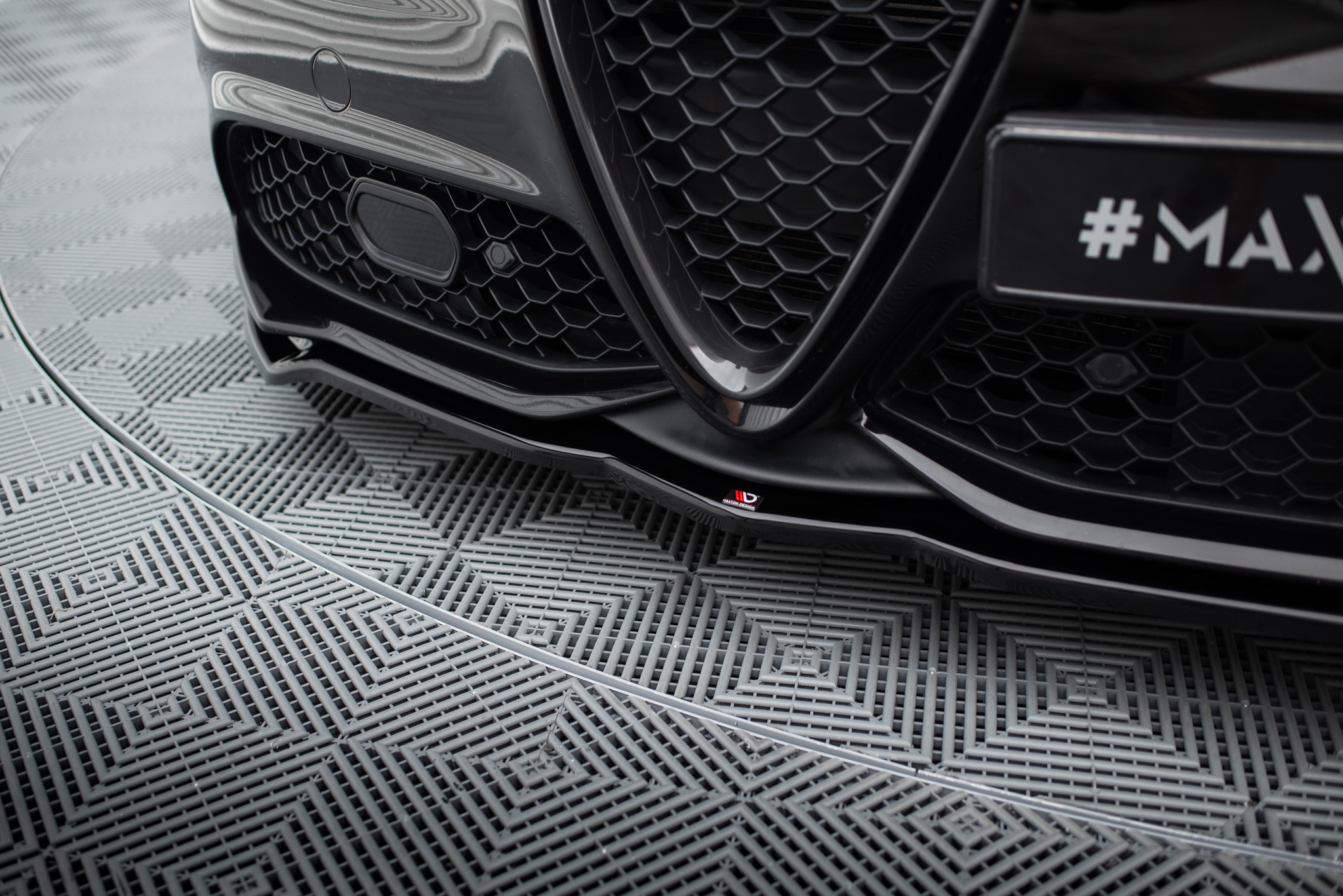 Maxton Design ПЕРЕДНИЙ СПЛИТЕР V.1 ALFA ROMEO GIULIA VELOCE — изображение 3