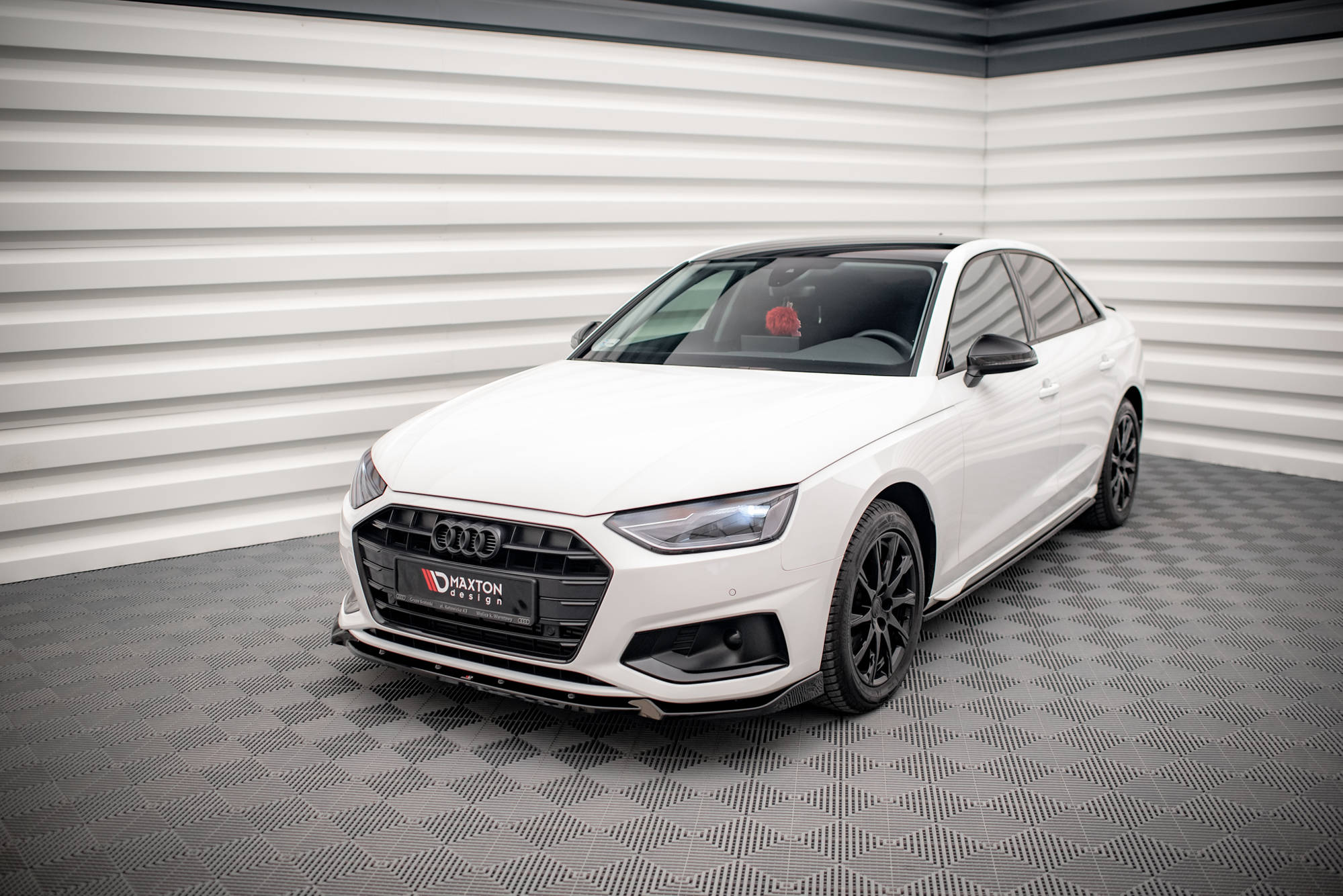 Maxton Design Передний сплиттер V.1 для Audi A4 B9 (рестайлинг)