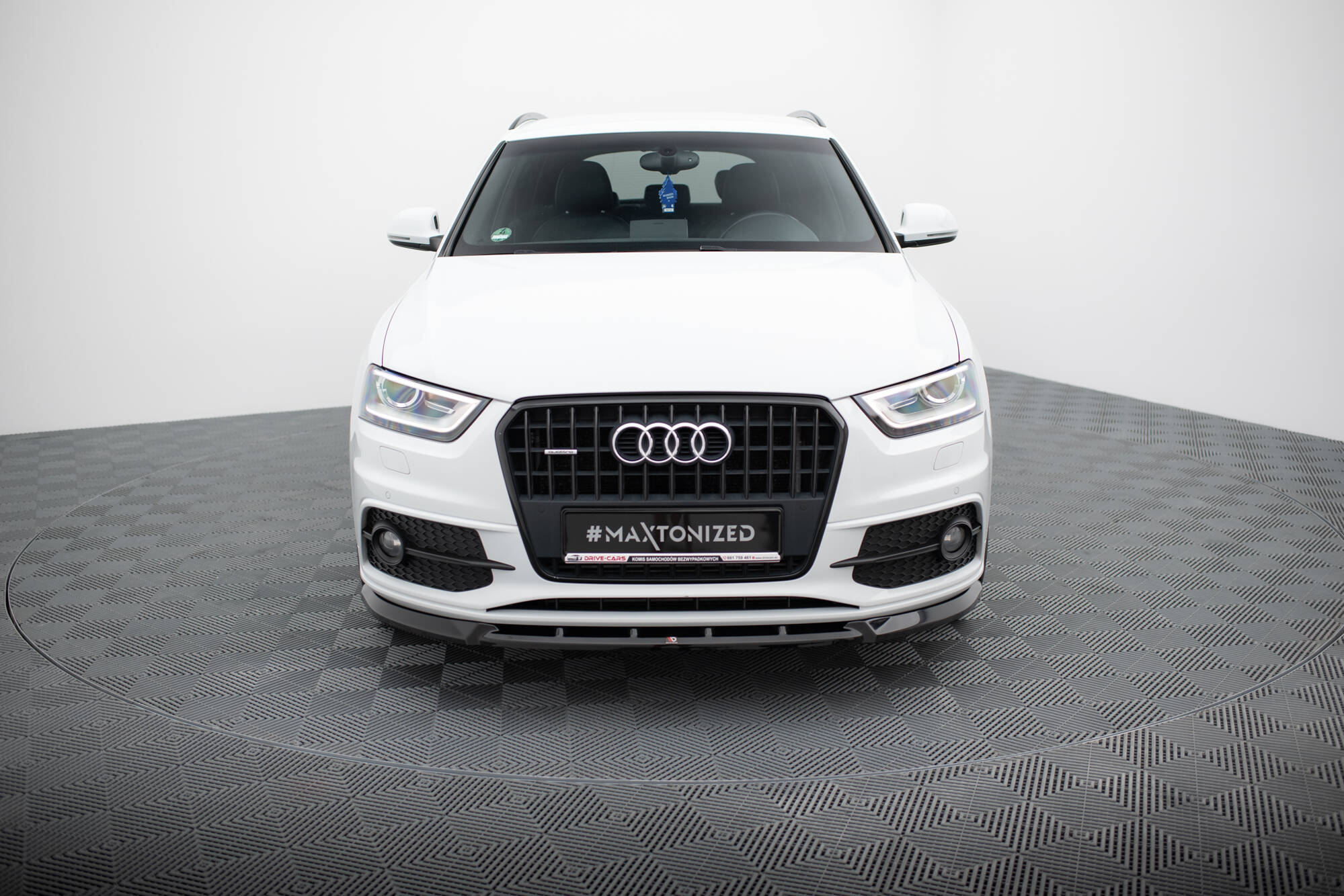 Maxton Design Передний сплиттер V.1 Audi Q3 S-line 8U — изображение 2