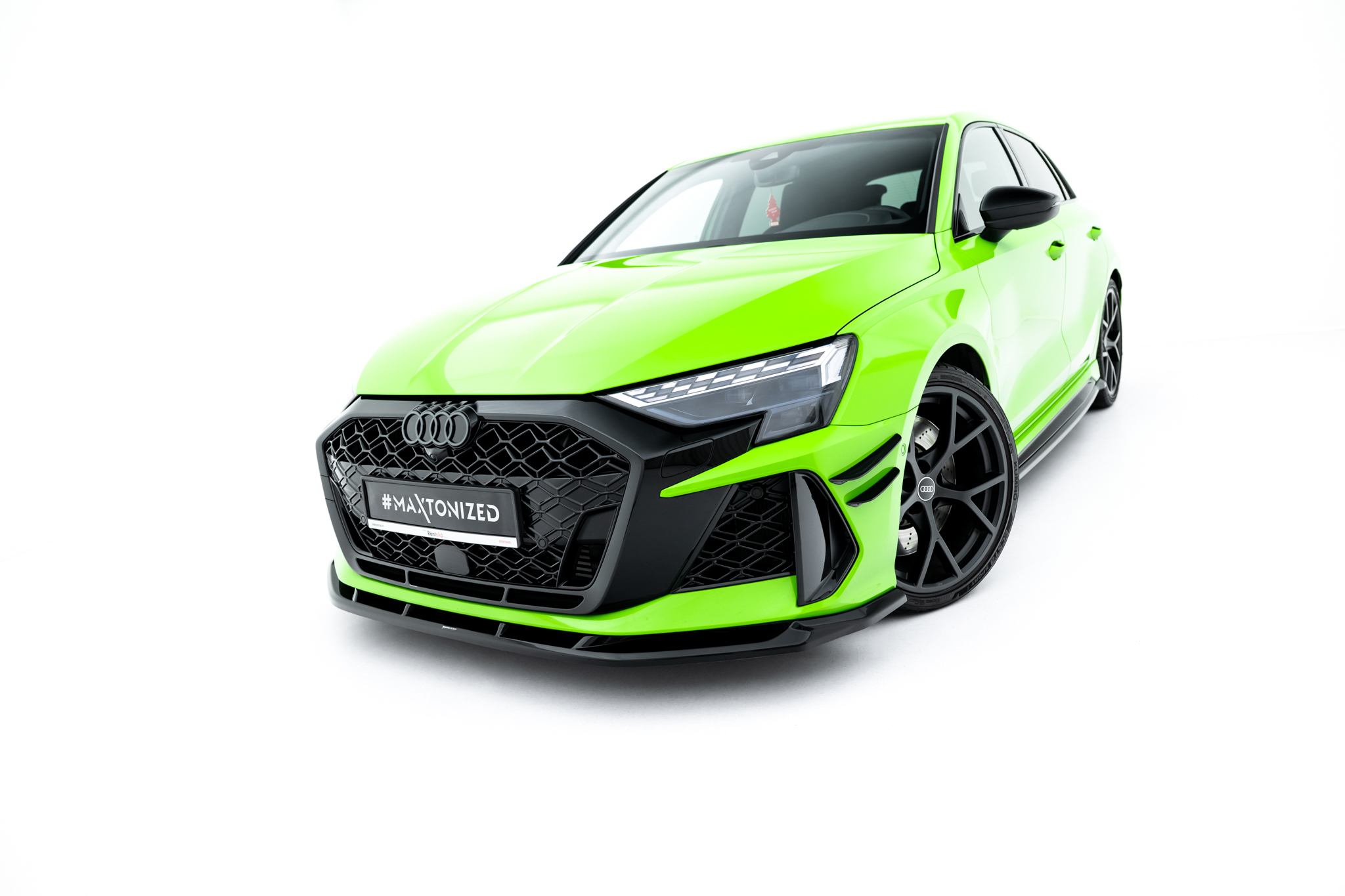 Maxton Design Передний сплиттер V.1 для Audi RS3 Sportback 8Y (рестайлинг)