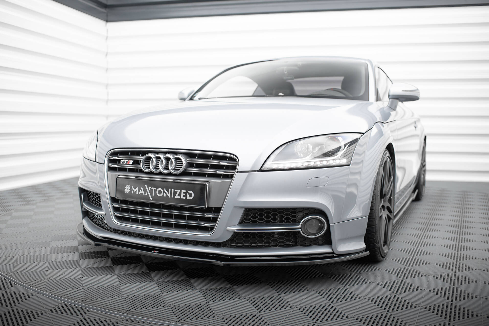 Maxton Design Передний сплиттер V.1 для Audi TT S / TT S-Line 8J после рестайлинга