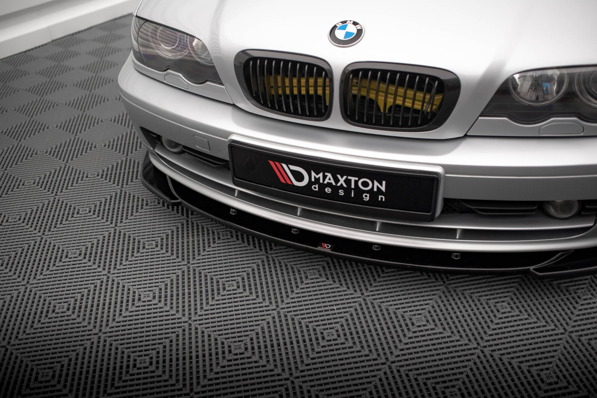Maxton Design Передний сплиттер V.1 BMW 3 купе E46 — изображение 3