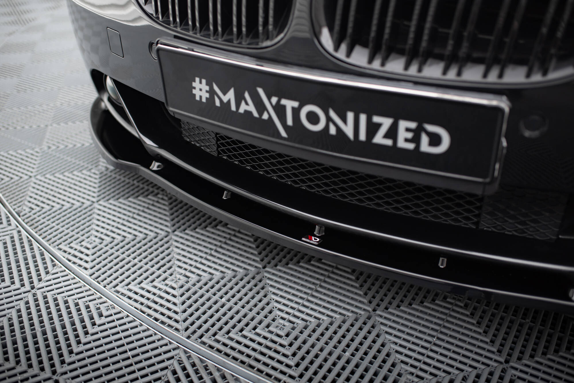 Maxton Design Передний сплиттер V.1 для BMW 6 Coupe E63 / Cabrio E64 — изображение 3