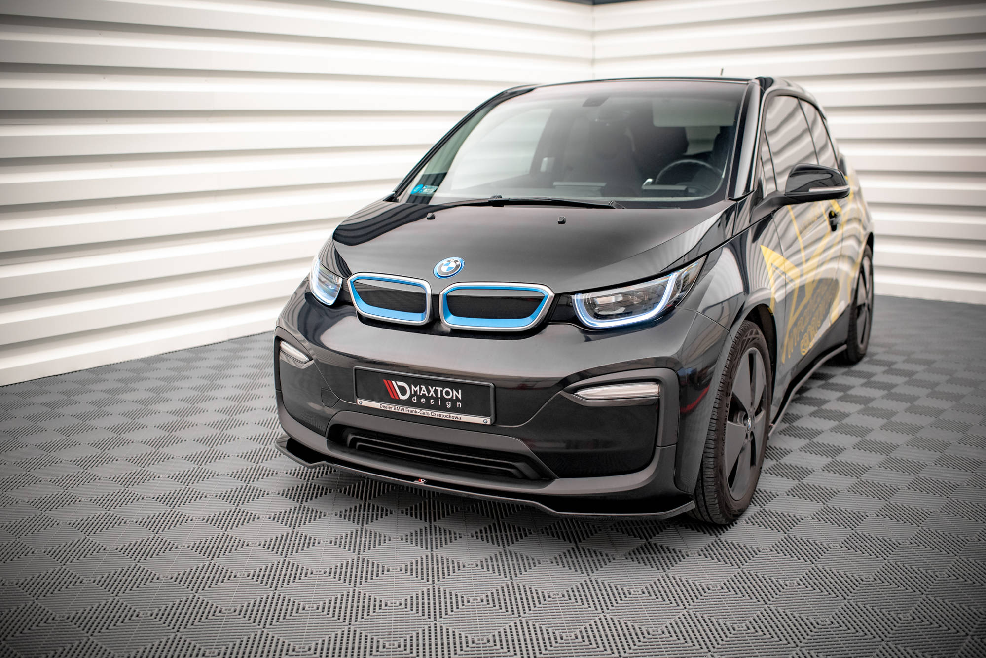 Maxton Design Передний сплиттер V.1 для BMW i3 Mk1 (рестайлинг)