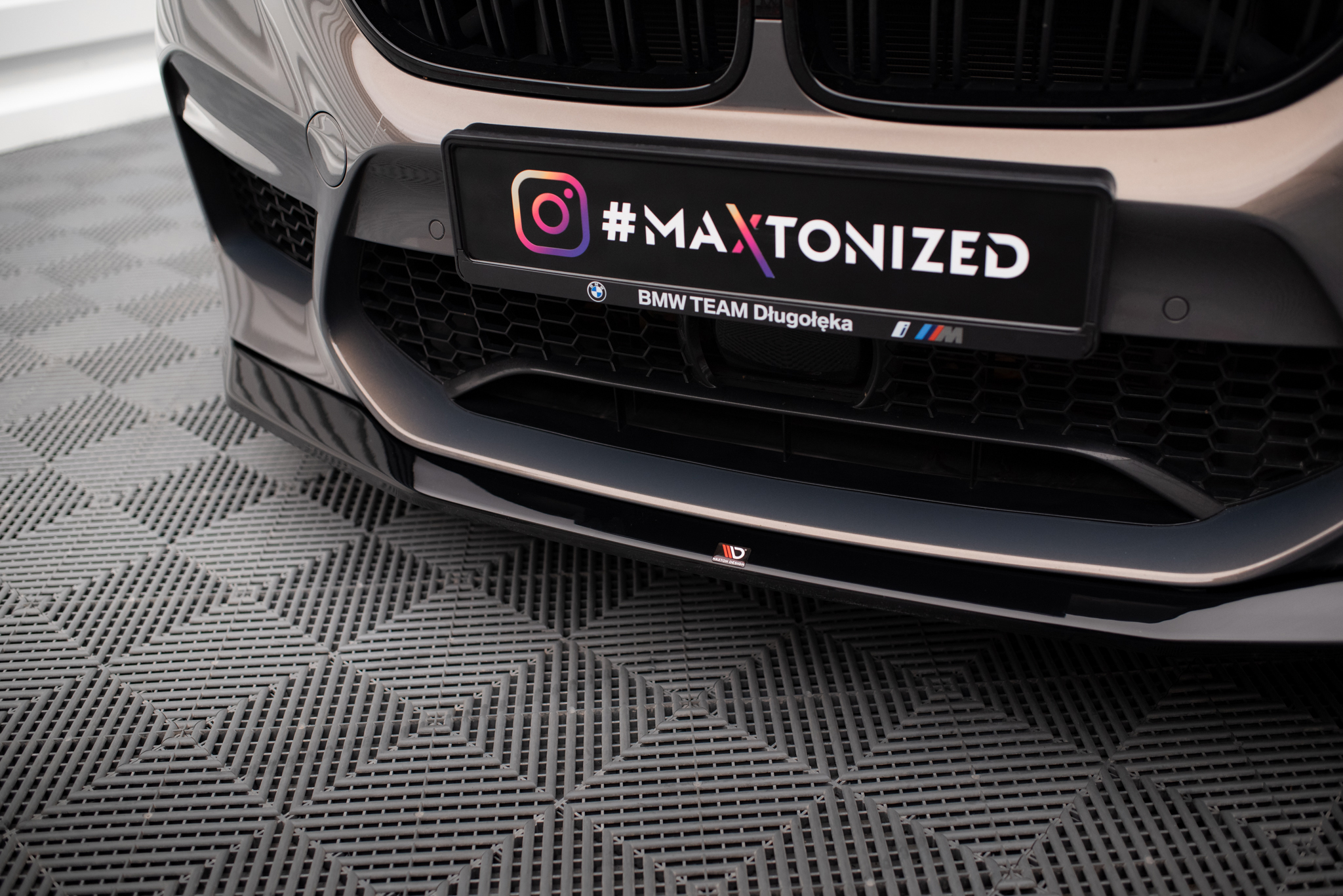 Maxton Design Передний сплиттер V.1 BMW M5 F90 — изображение 2