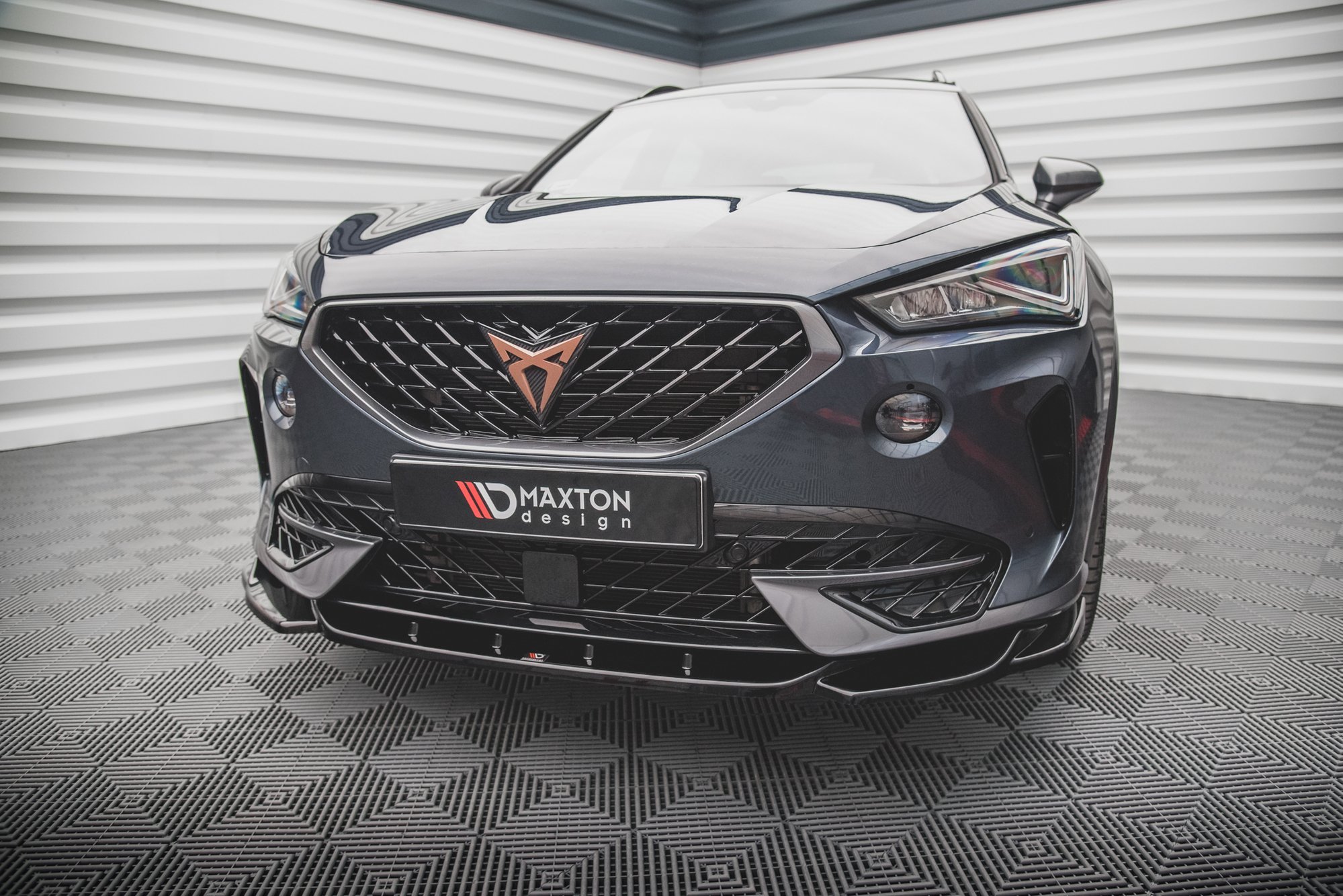 Maxton Design Передний сплиттер V.1 Cupra Formentor — изображение 2