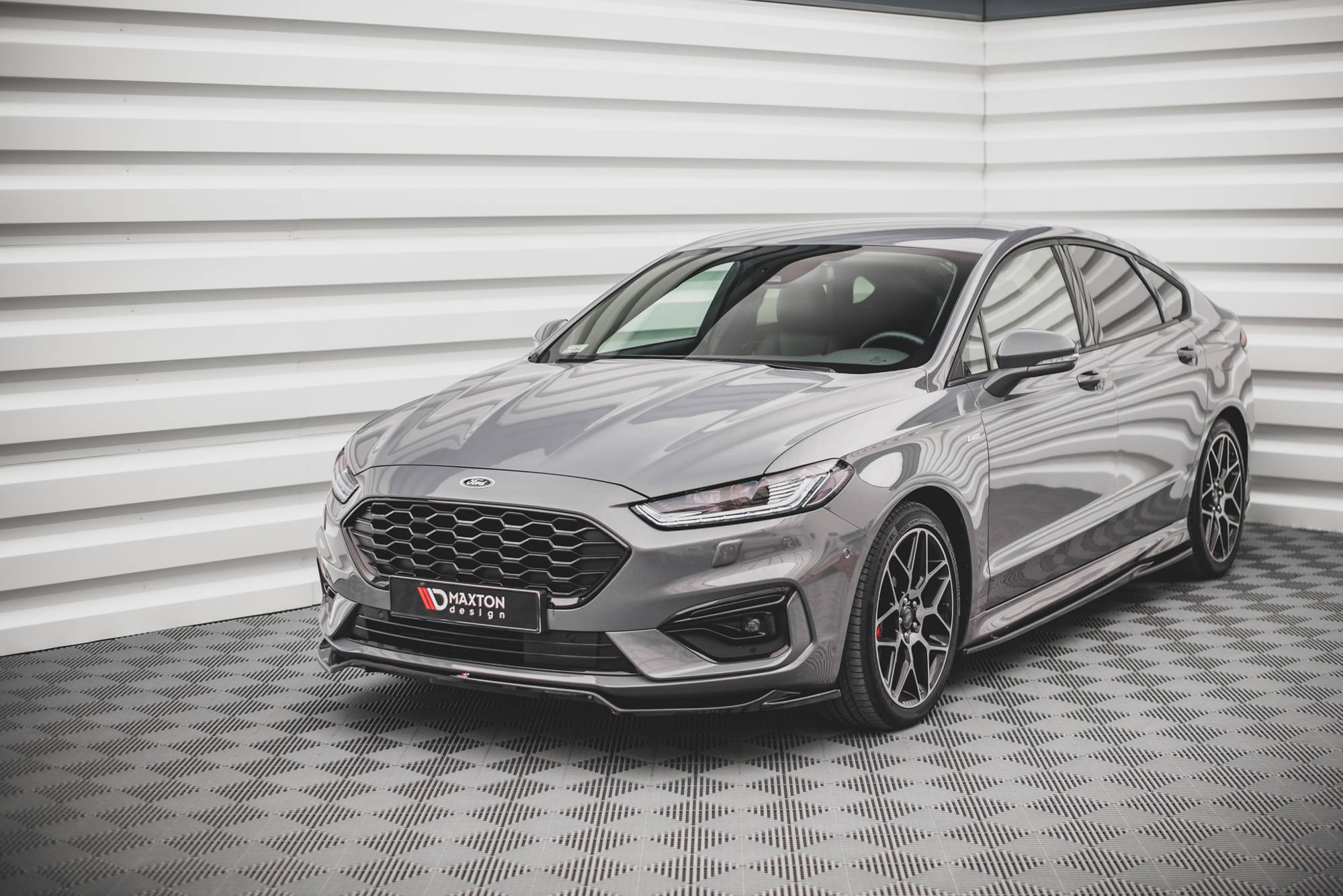 Maxton Design Передний сплиттер V.1 для Ford Mondeo ST-Line Mk5 (рестайлинг)