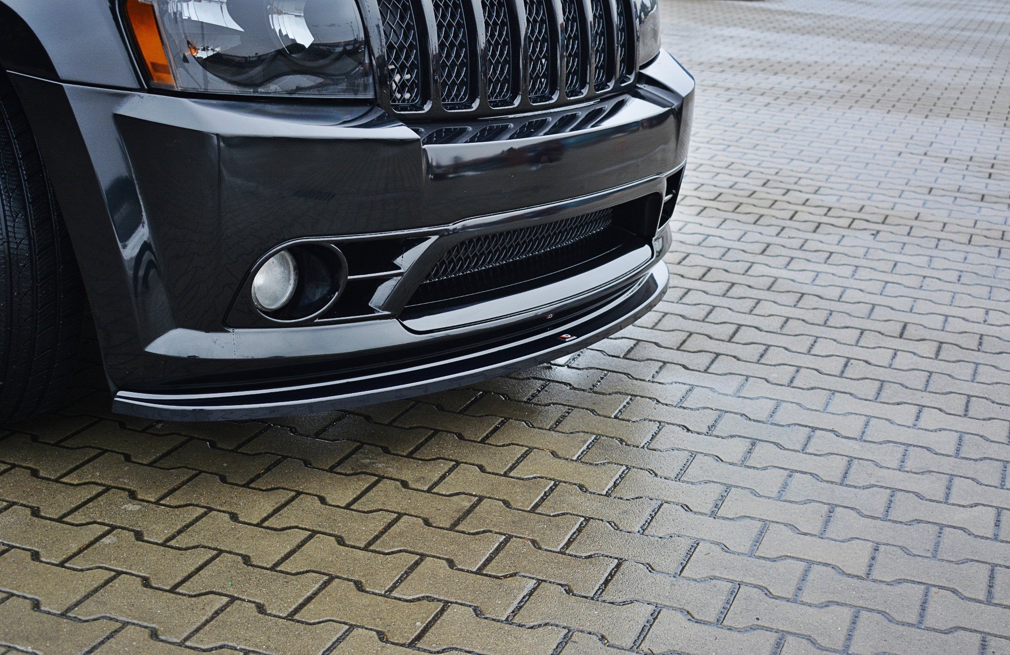 Maxton Design Передний сплиттер V.1 для Jeep Grand Cherokee WK Str8 — изображение 3