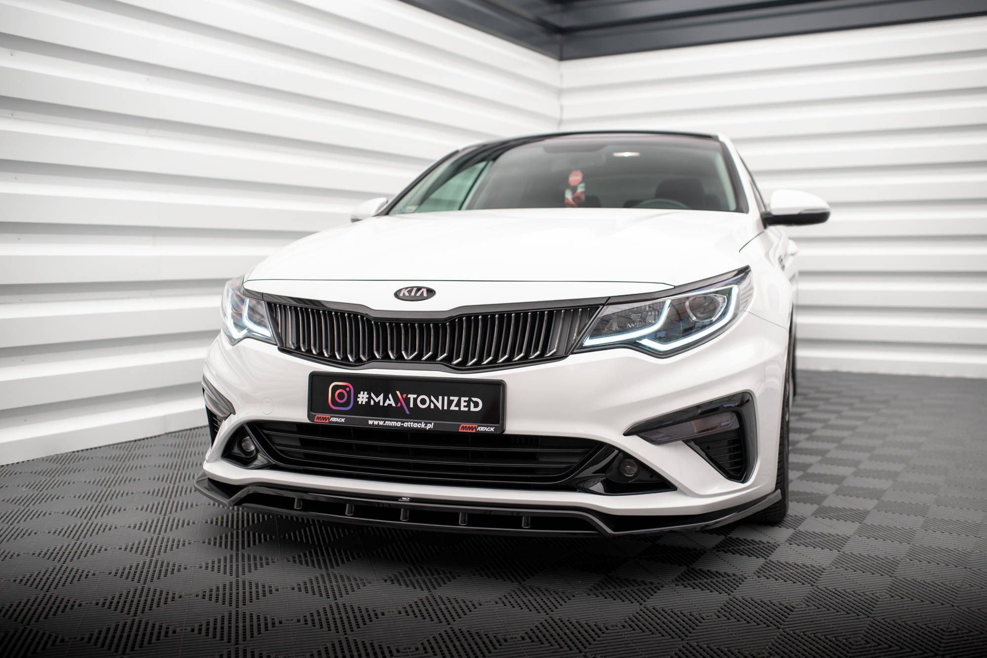 Maxton Design Передний сплиттер V.1 для Kia Optima Mk4 после рестайлинга