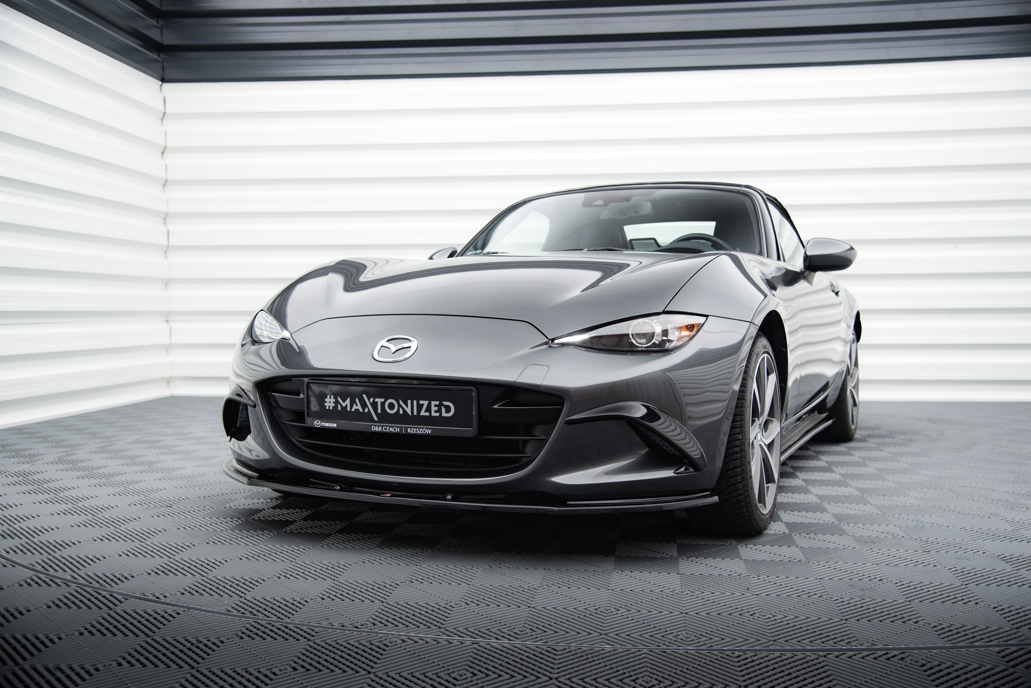 Maxton Design Передний сплиттер V.1 Mazda MX-5 ND (Mk4)