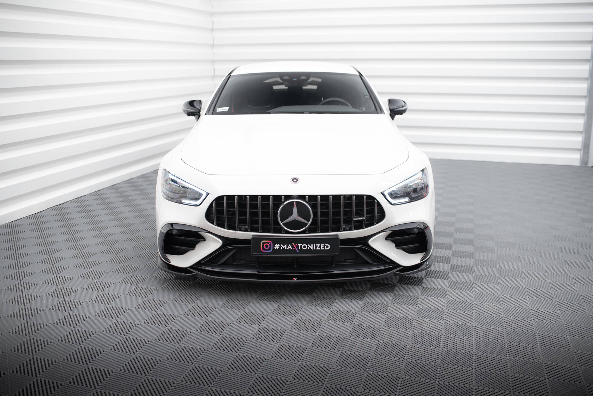 Maxton Design Передний сплиттер V.1 для Mercedes-AMG GT 43 4-дверное купе V8, пакет тюнинга X290 — изображение 2