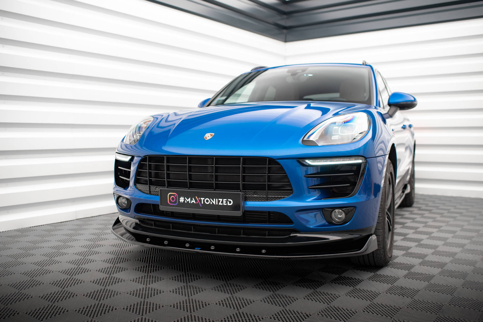 Maxton Design Передний сплиттер V.1 для Porsche Macan Mk1