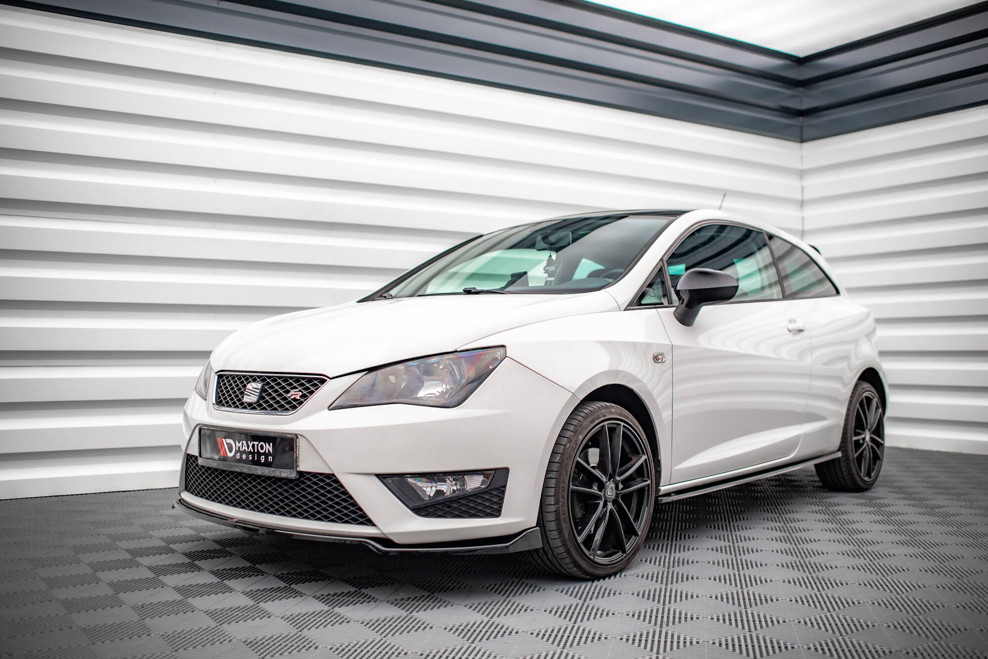 Maxton Design Передний сплиттер V.1 для Seat Ibiza FR SC Mk4 Facelift — изображение 2