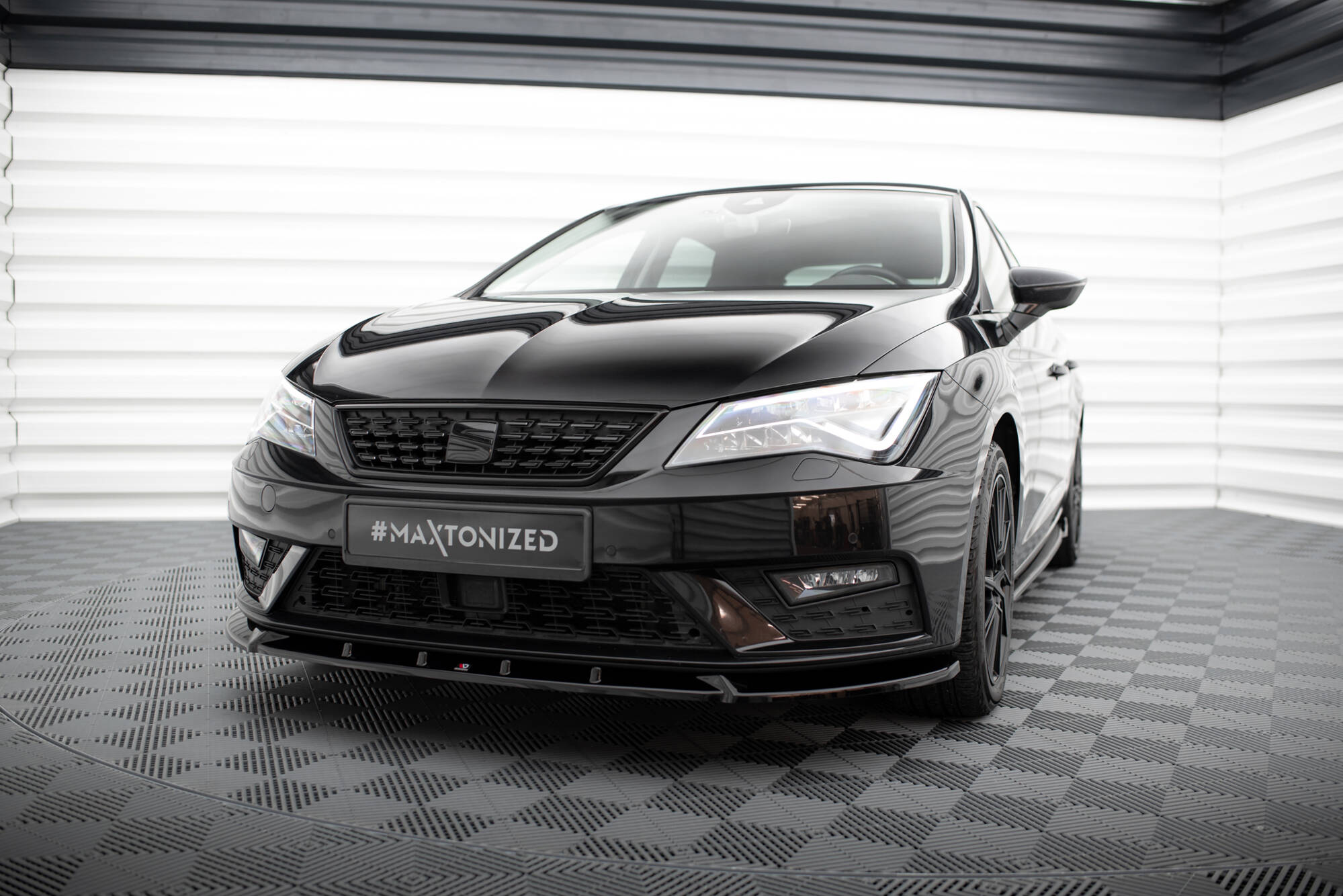 Maxton Design Передний сплиттер V.1 для Seat Leon Mk3 после рестайлинга