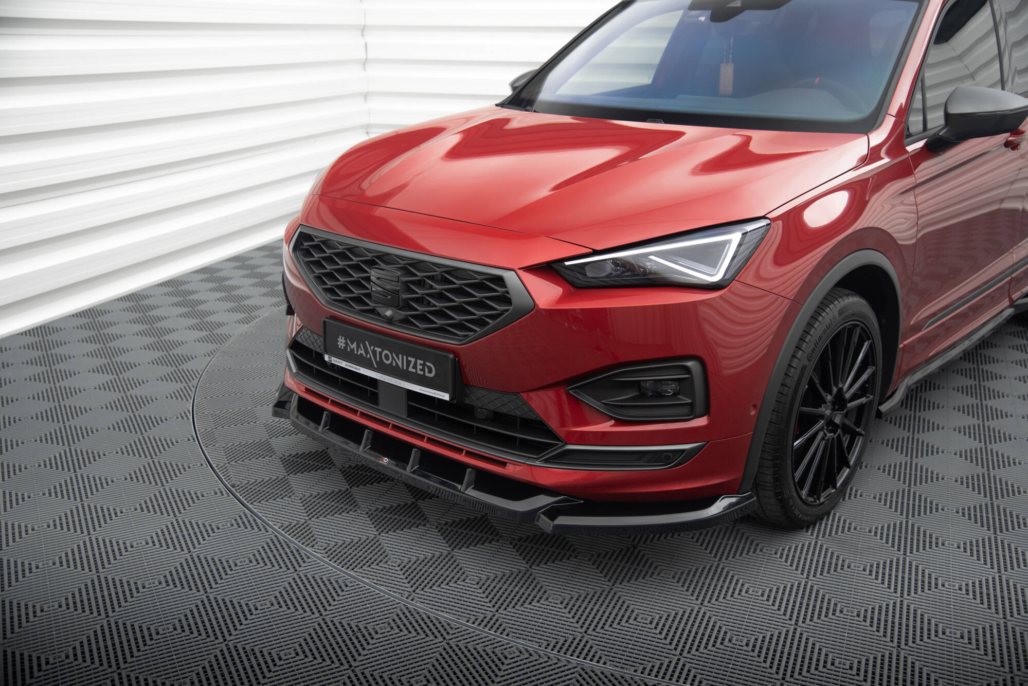 Maxton Design Передний сплиттер V.1 для Seat Tarraco FR Mk1