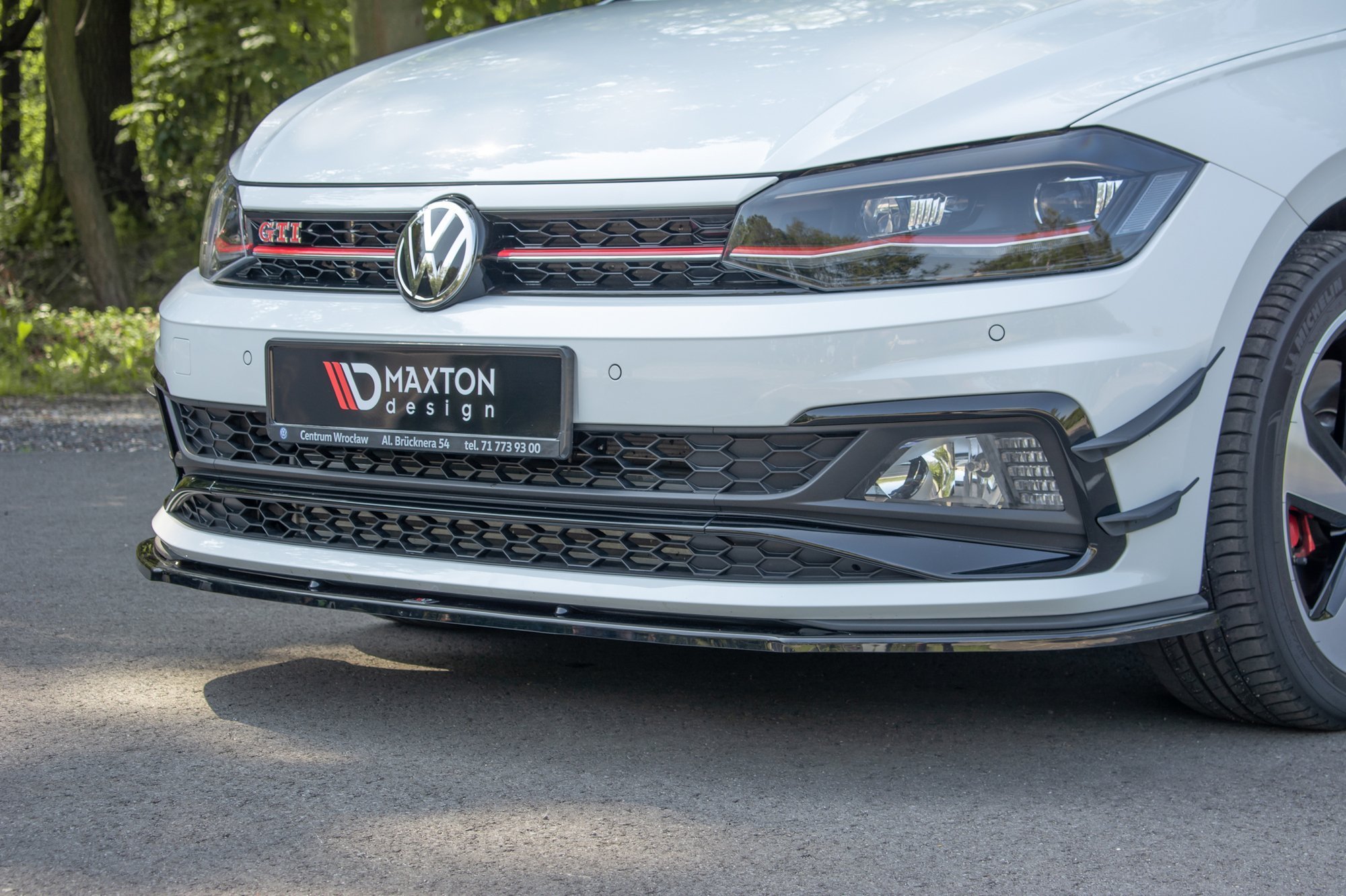 Maxton Design Передний сплиттер V.1 для Volkswagen Polo GTI / R-line Mk6 — изображение 3