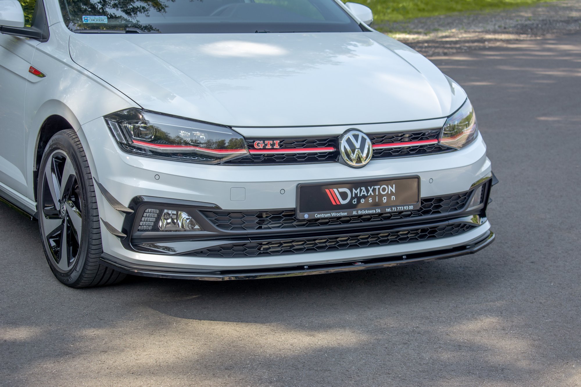 Maxton Design Передний сплиттер V.1 для Volkswagen Polo GTI / R-line Mk6 — изображение 4