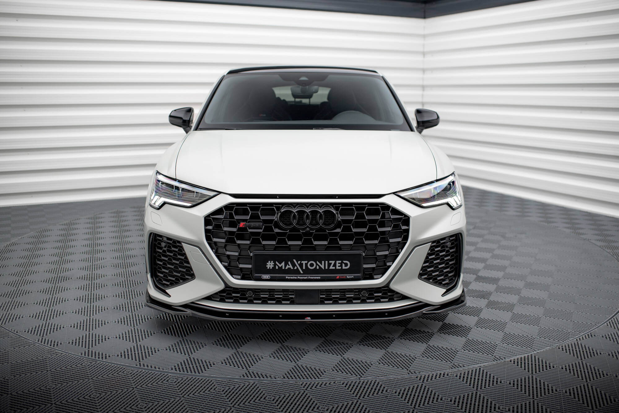 Maxton Design Передний сплиттер V.2 Audi RSQ3 Sportback / SUV F3 — изображение 2