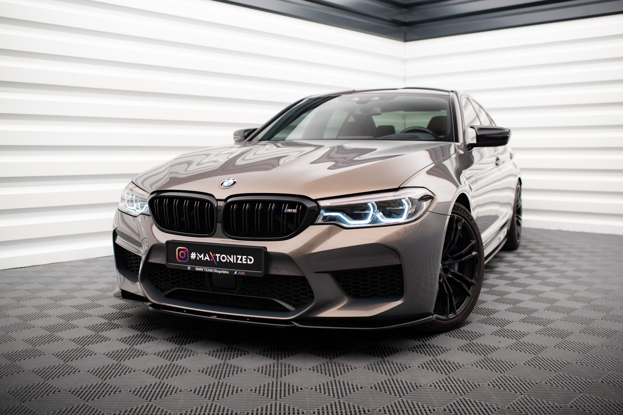Maxton Design Передний сплиттер V.2 для BMW M5 F90 — изображение 2