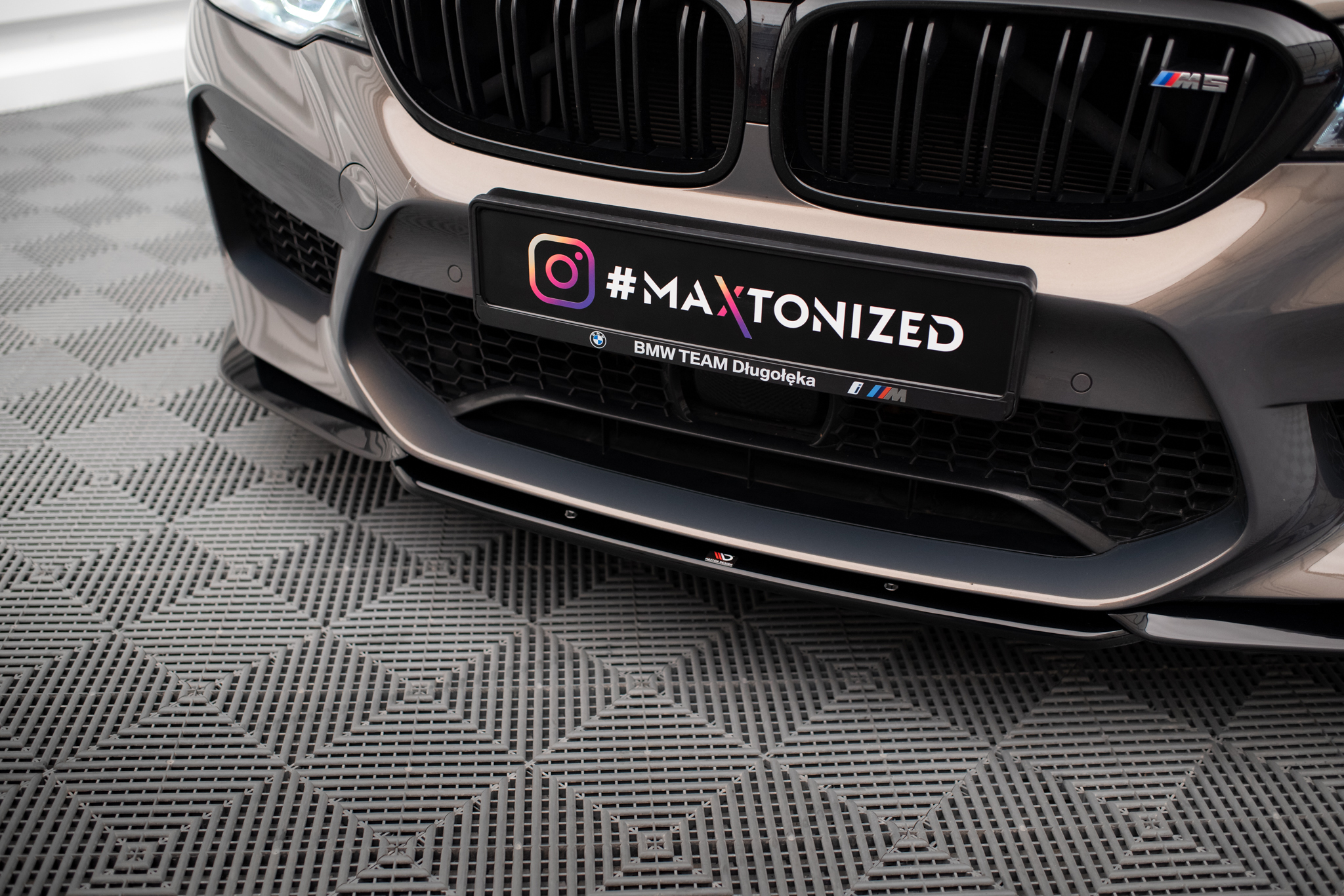 Maxton Design Передний сплиттер V.2 для BMW M5 F90 — изображение 4