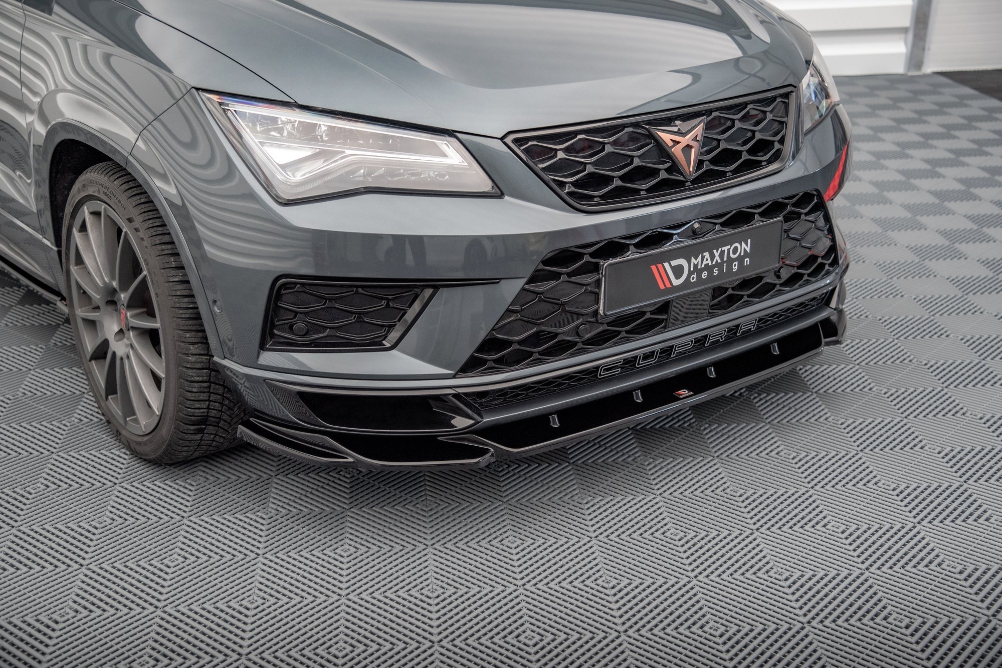 Maxton Design Передний сплиттер V.2 Cupra Ateca Mk1 — изображение 3