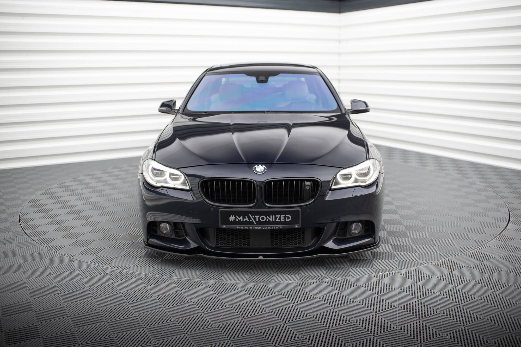 Maxton Design Передний сплиттер V.2 для BMW 5 M-Pack F10/F11 — изображение 3
